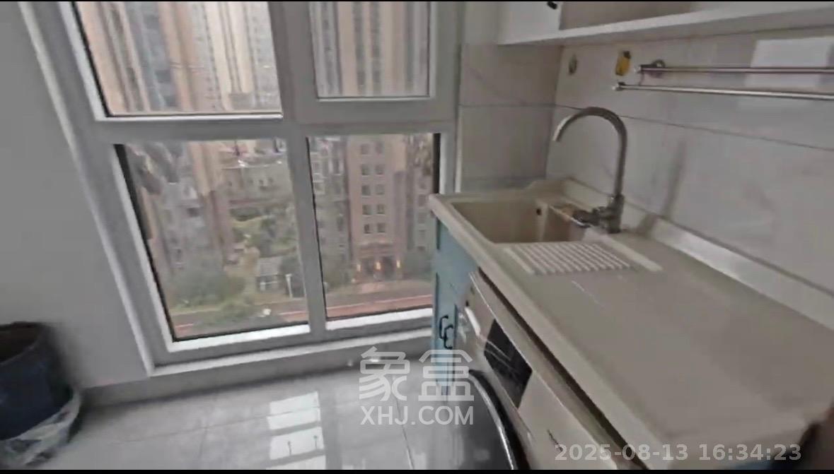 荣盛花语城  3室2厅1卫    2200.0元/月 荣盛花语城  3室2厅1卫    2200.0元/月室内图