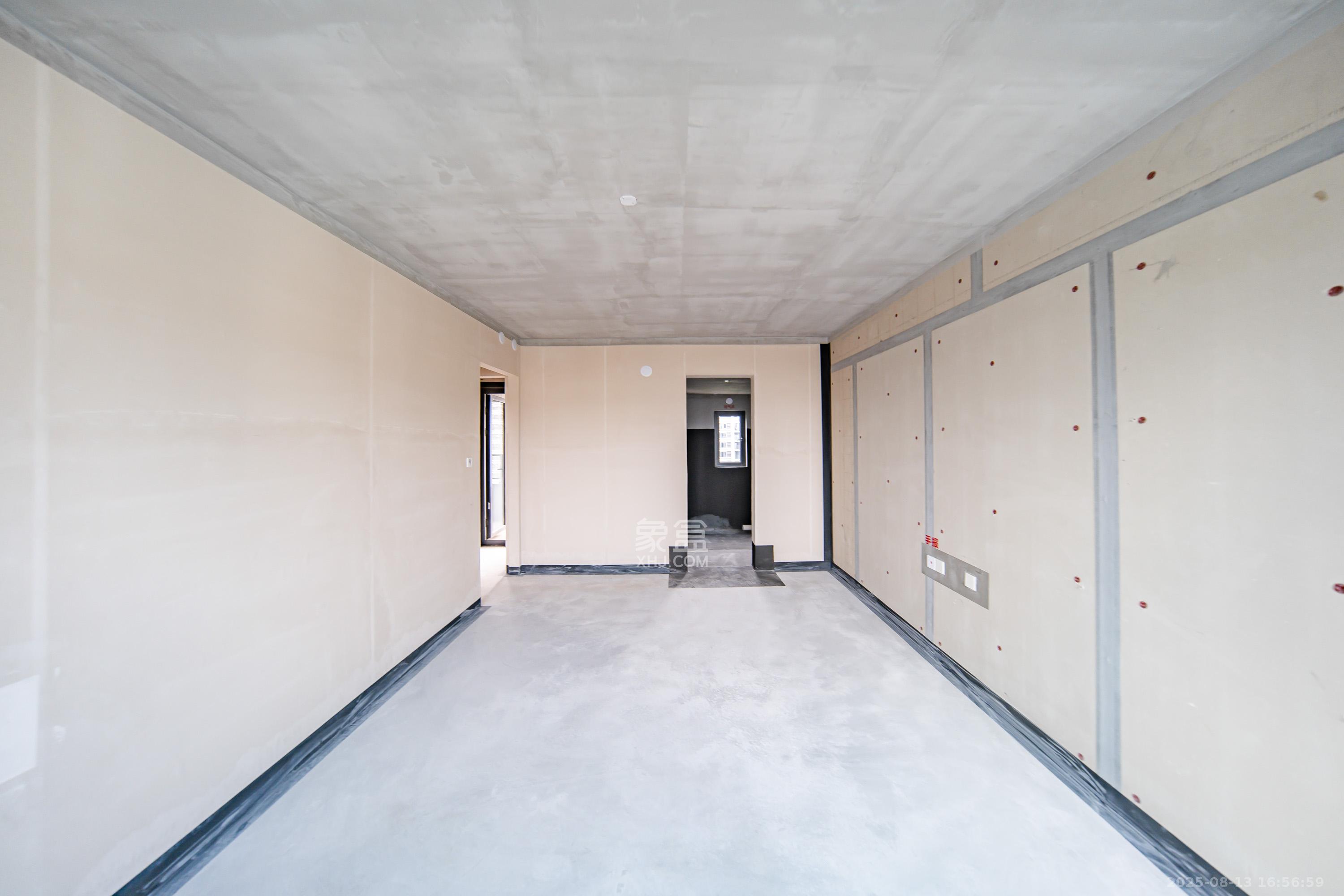 华润置地润樾府  4室2厅2卫    209.0万 华润置地润樾府  4室2厅2卫    209.0万卧室