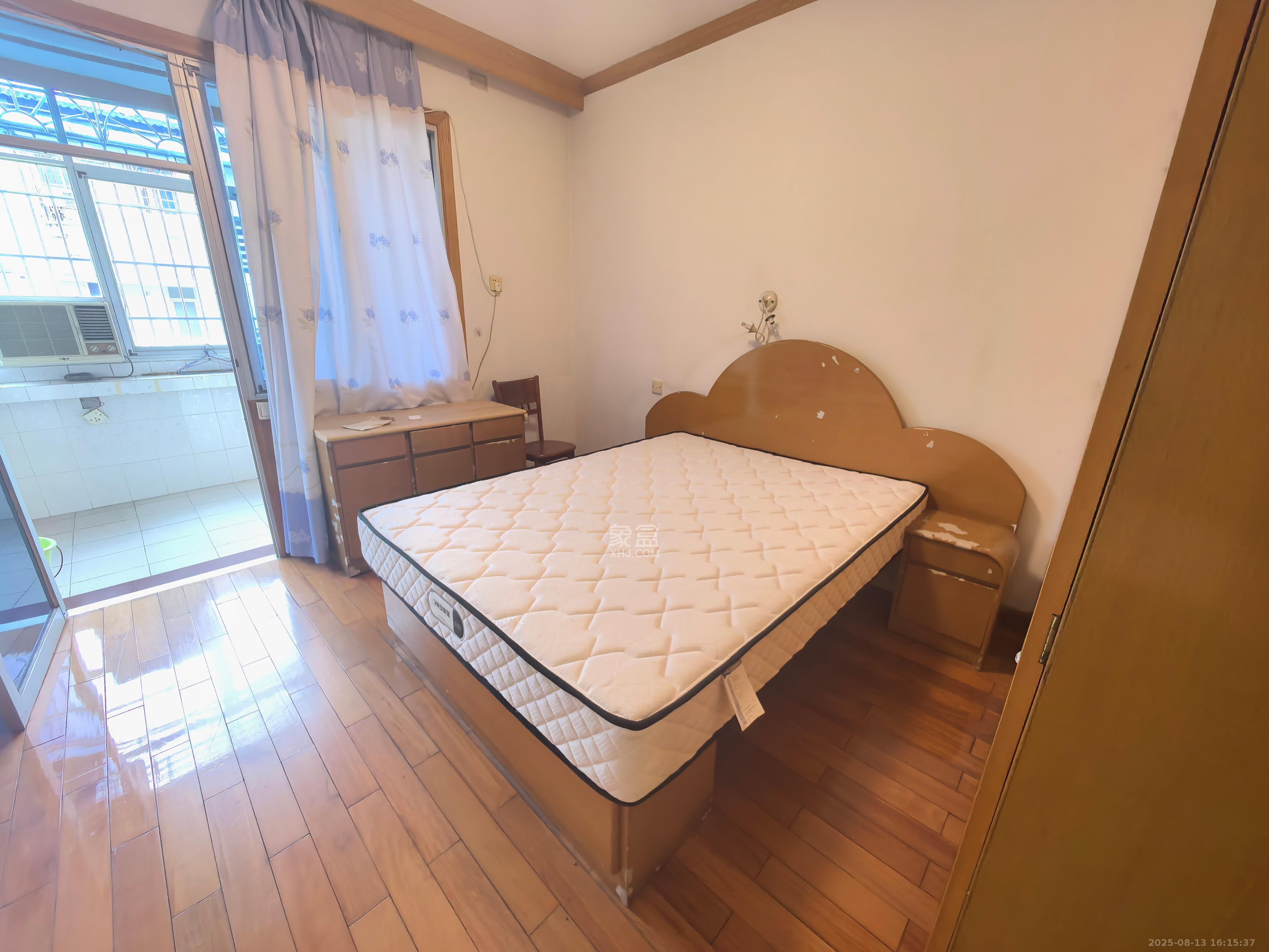 交通技校宿舍  1室1厅1卫    3000.0元/月室内图