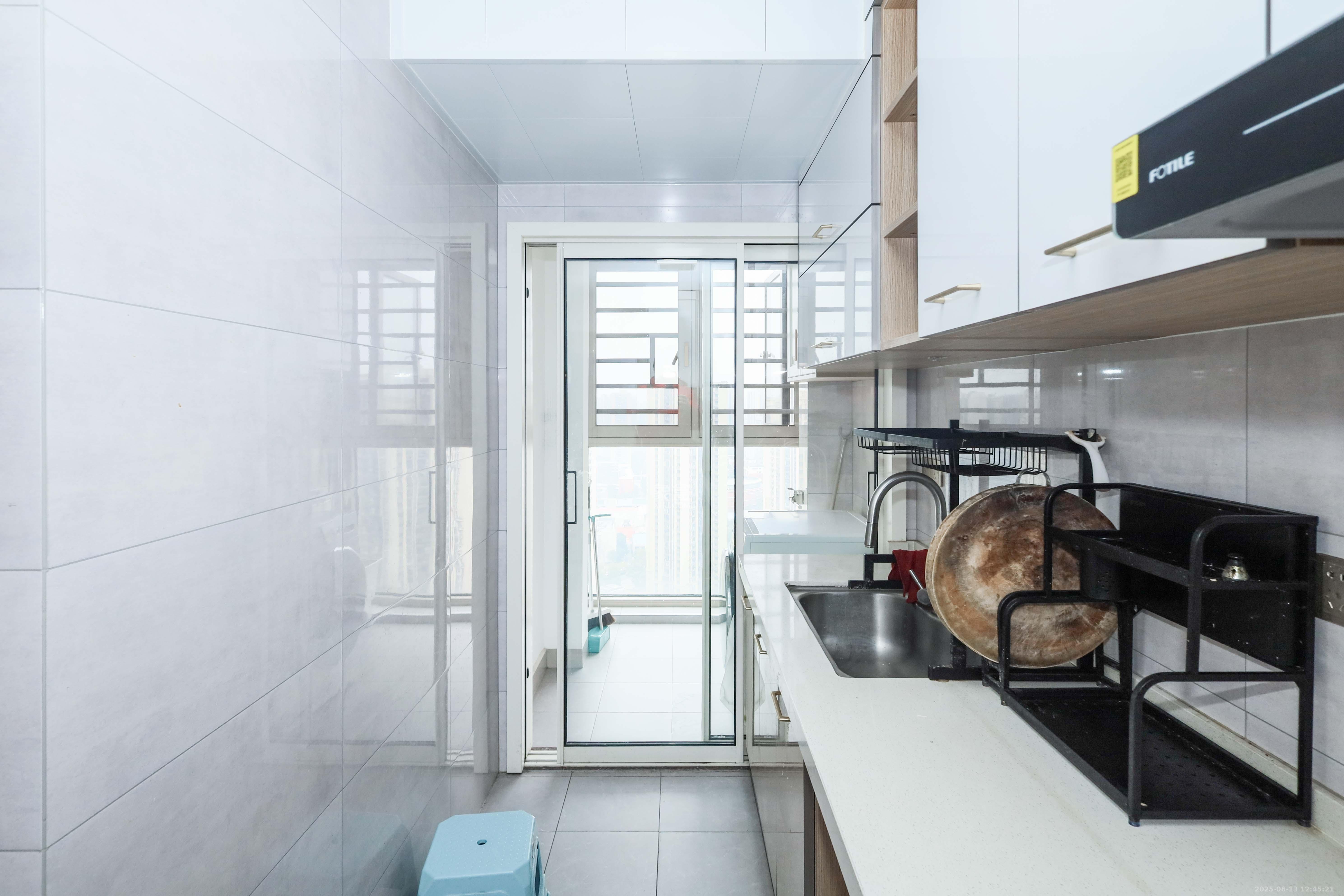 和泓梅溪四季  1室2厅1卫    122.98万 和泓梅溪四季  1室2厅1卫    122.98万卫生间