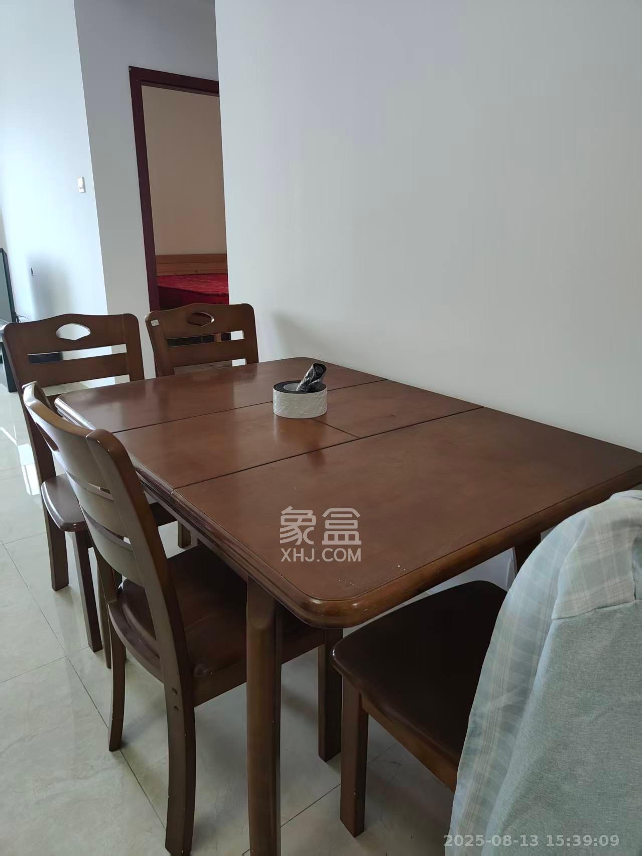 万里时代 2室2厅1卫 2400.0元/月 万里时代 2室2厅1卫 2400.0元/月室内图