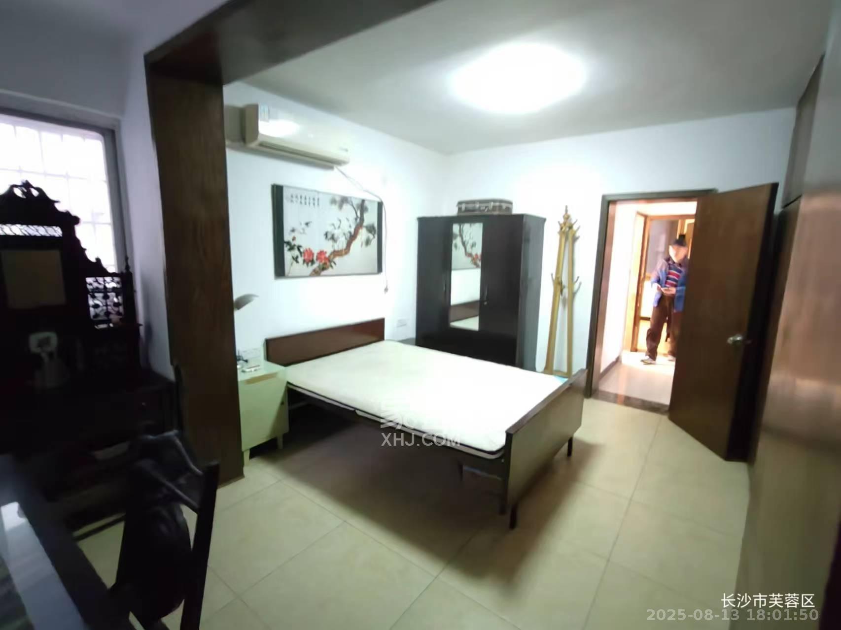 新富城  2室2厅1卫    2700.0元/月 新富城  2室2厅1卫    2700.0元/月室内图