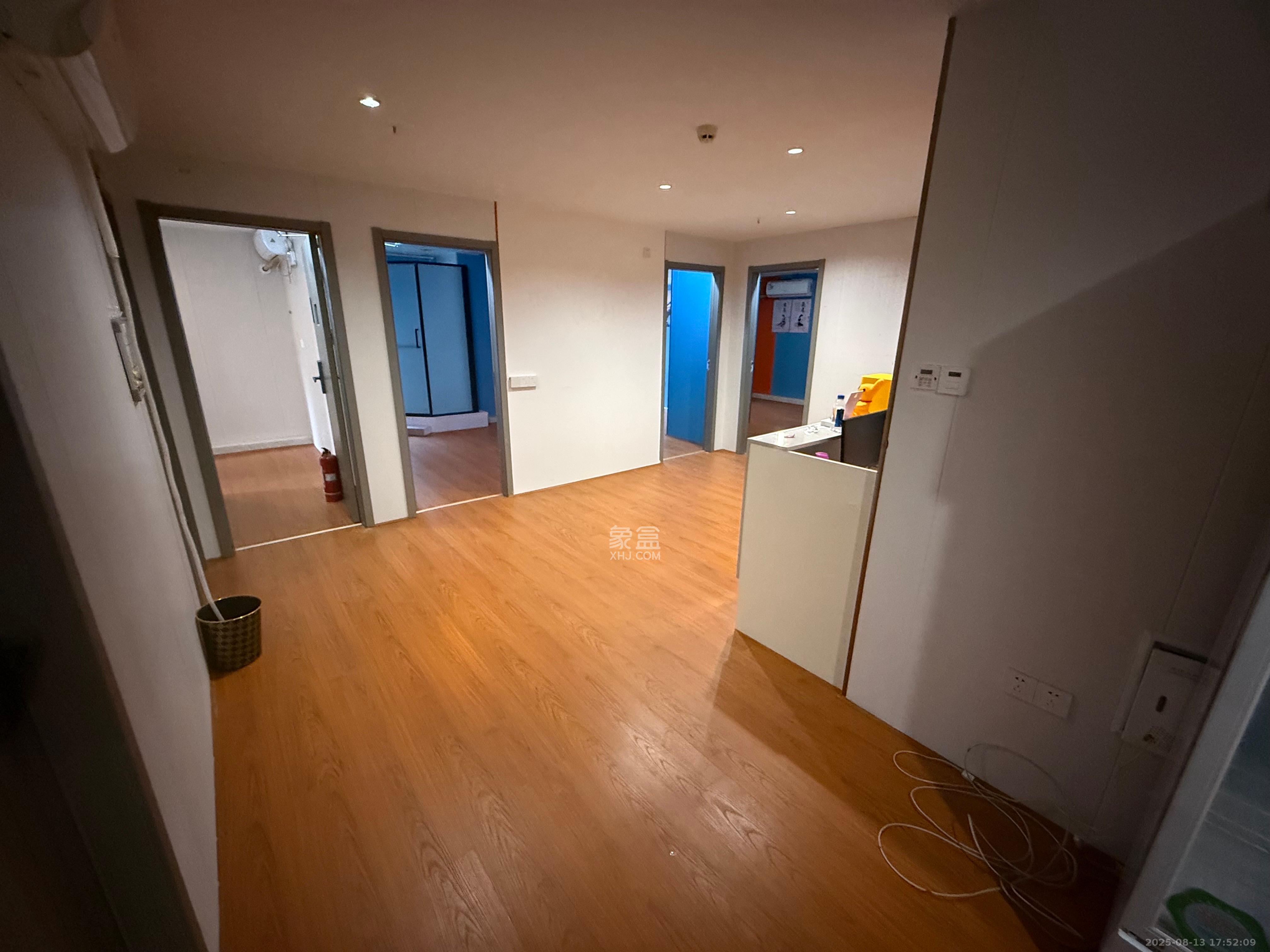 北辰三角洲B1E1区  1室1厅1卫    10000.0元/月室内图