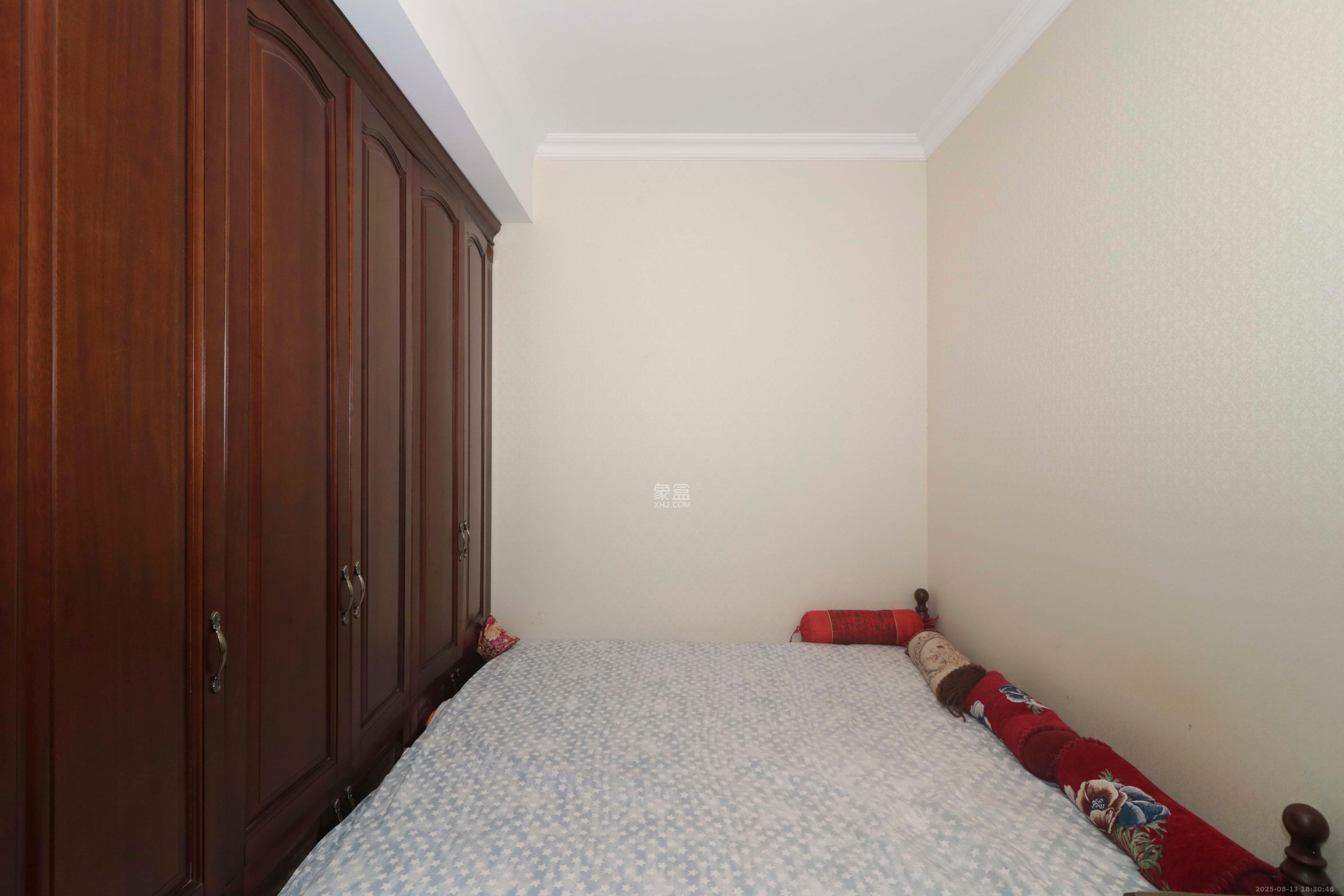 金茂梅溪湖 4室2厅2卫 3900.0元/月 金茂梅溪湖 4室2厅2卫 3900.0元/月室内图