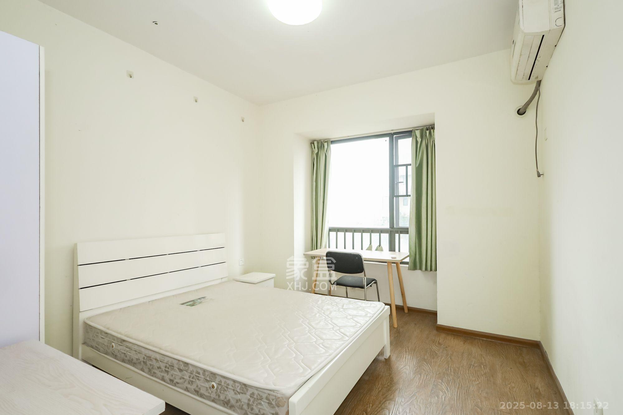 兰亭都荟（璟峰苑）  3室2厅1卫   2400.00元/月室内图