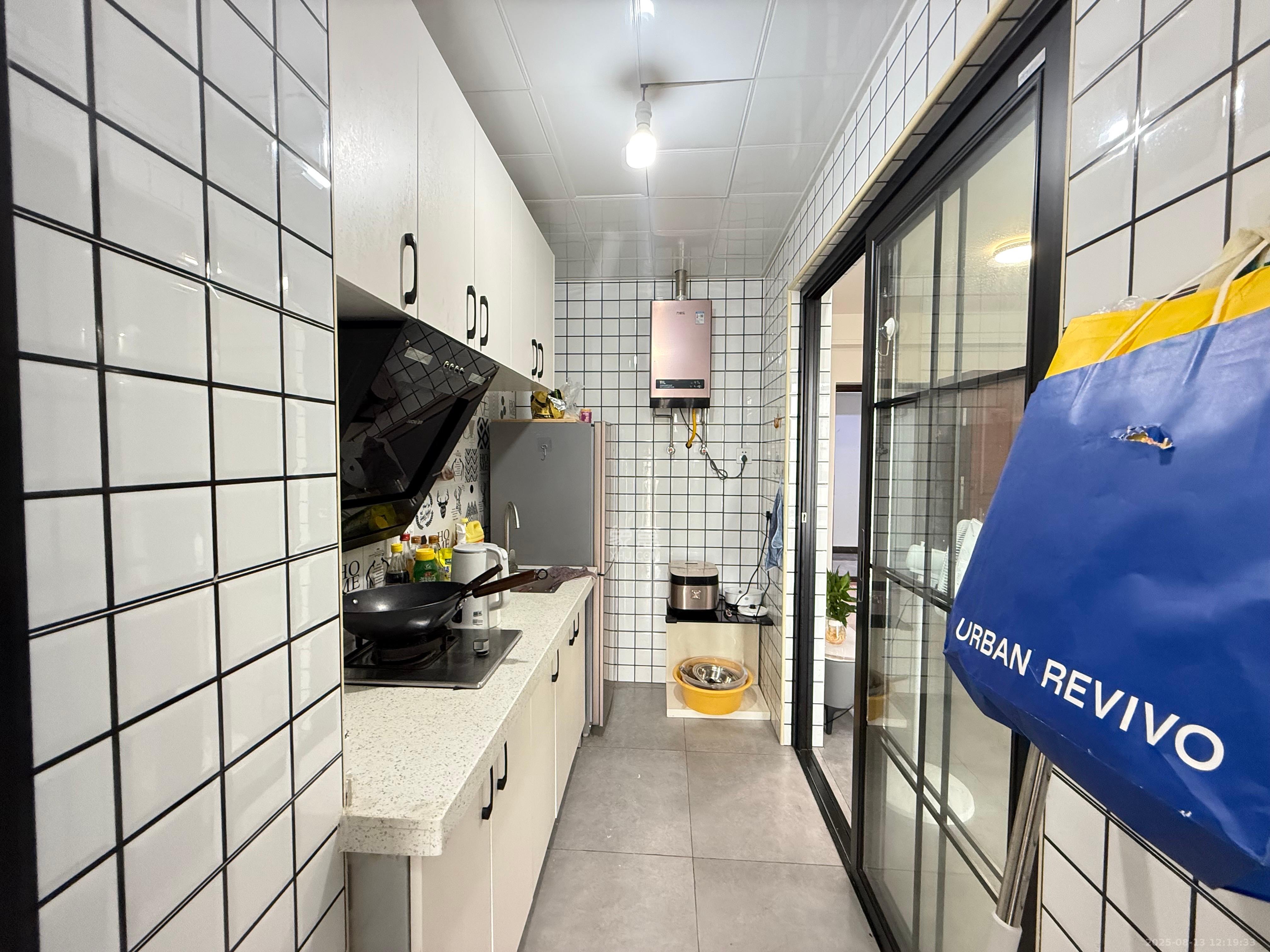 天健城 1室0厅1卫 2000.0元/月 天健城 1室0厅1卫 2000.0元/月室内图