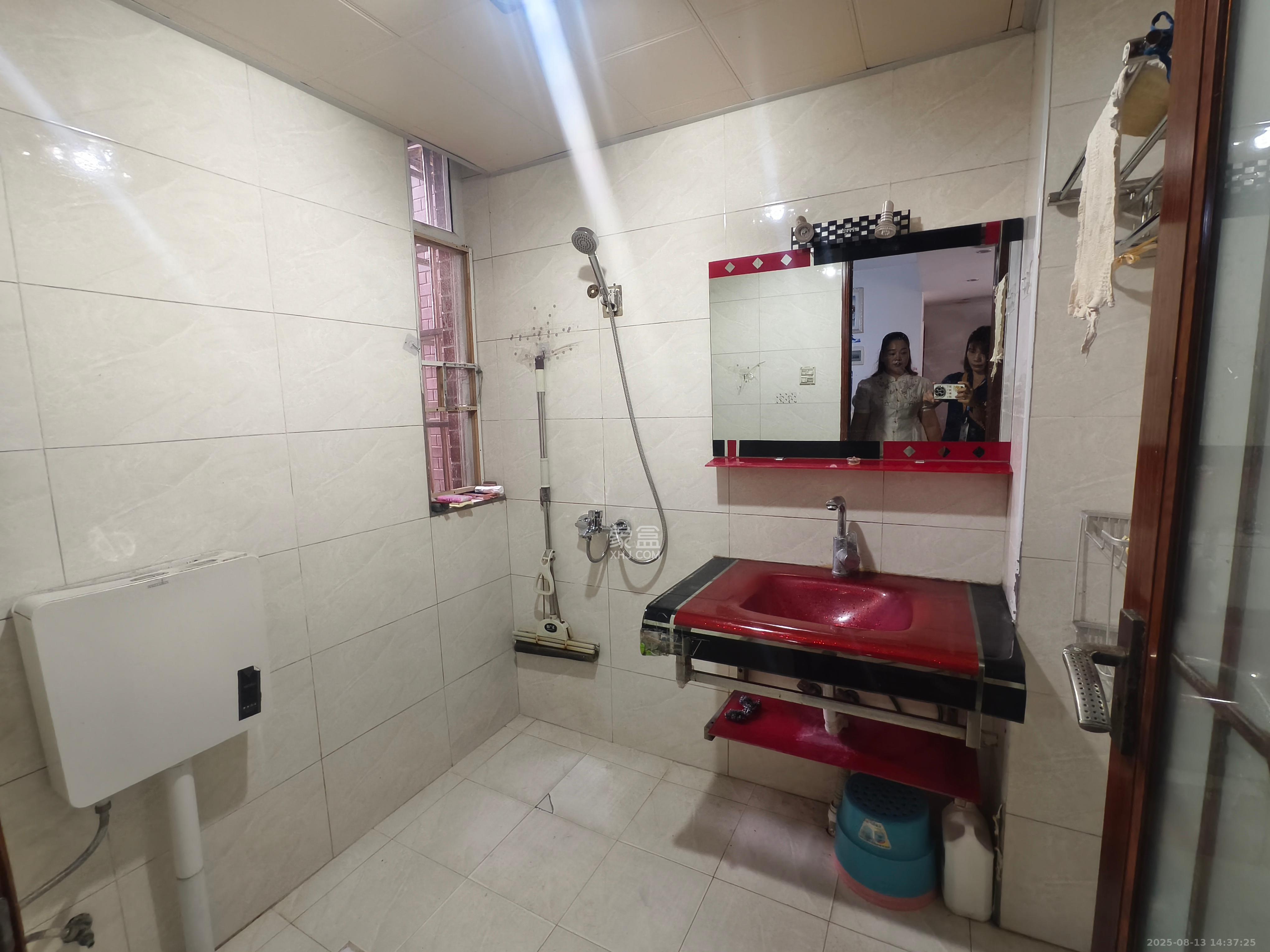 湘瑞家园 2室2厅1卫 1200.0元/月 湘瑞家园 2室2厅1卫 1200.0元/月室内图