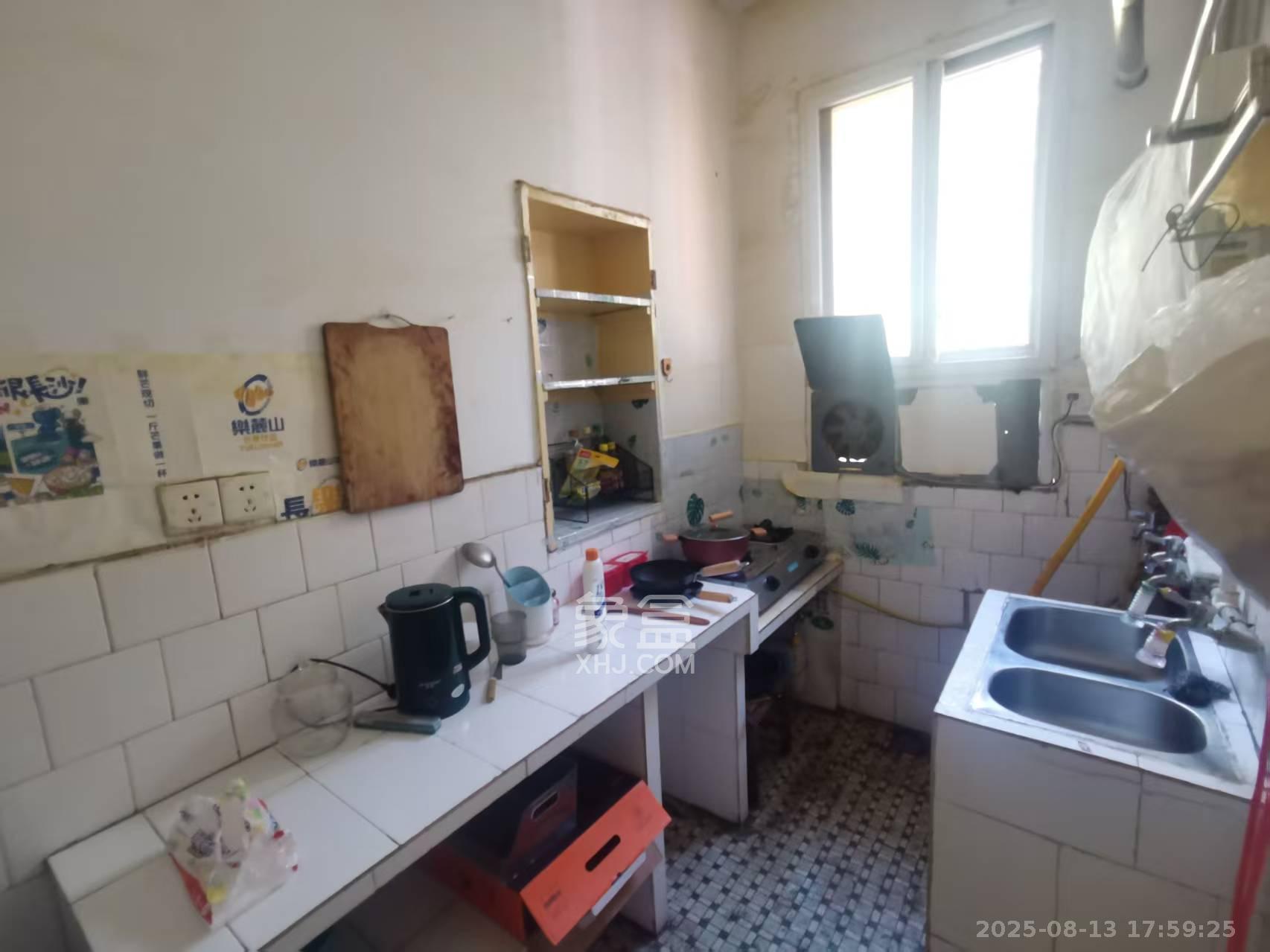 望月湖小区六片(湖中社区六片小区) 2室1厅1卫 1300.0元/月 望月湖小区六片(湖中社区六片小区) 2室1厅1卫 1300.0元/月室内图