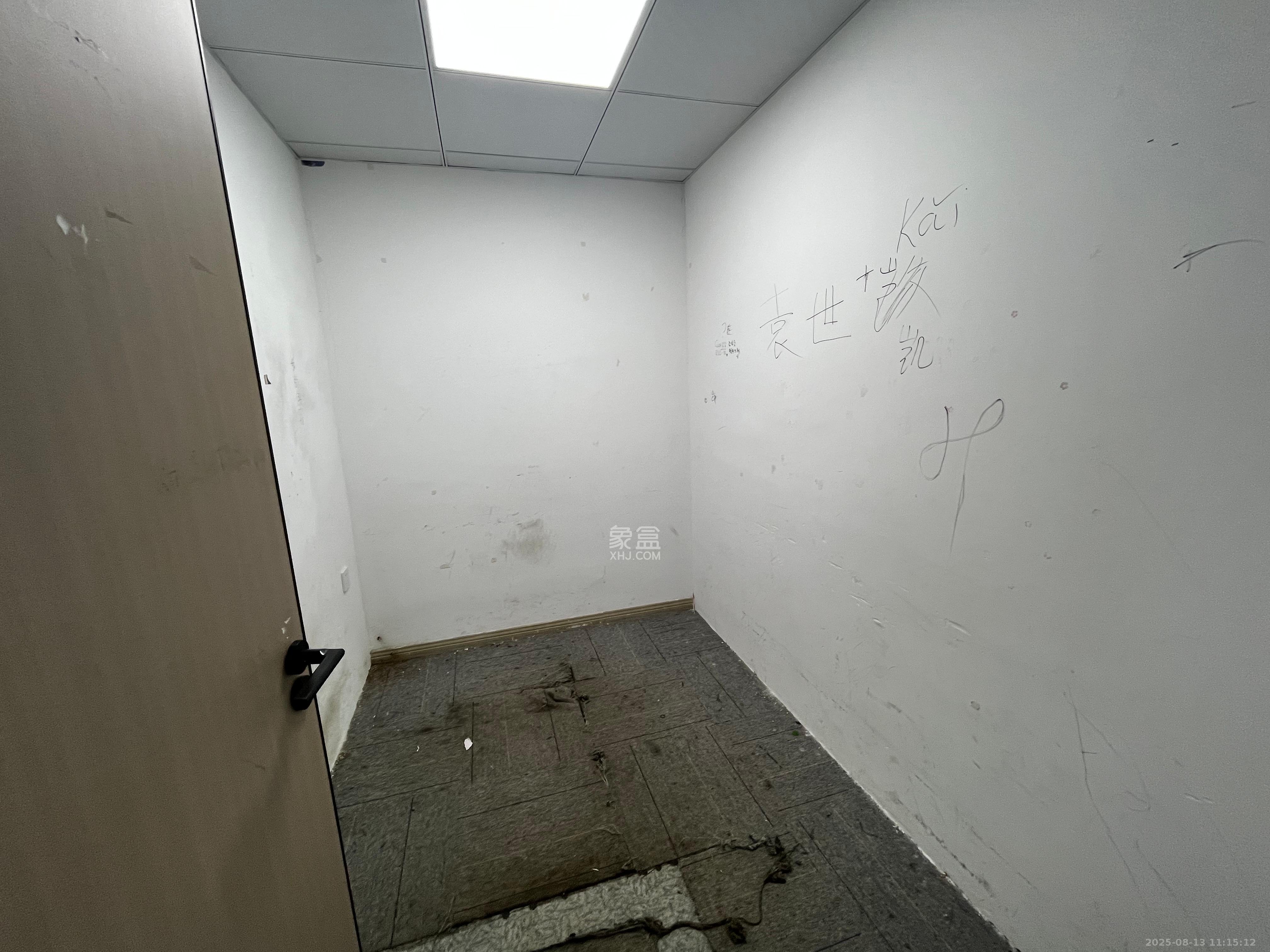 佳天国际新城 2室1厅1卫 2700.0元/月 佳天国际新城 2室1厅1卫 2700.0元/月室内图