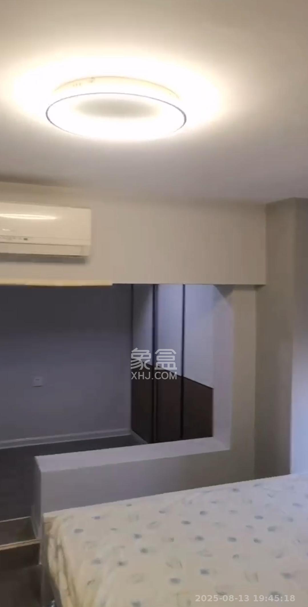 弘坤云寓  1室0厅0卫    2500.0元/月 弘坤云寓  1室0厅0卫    2500.0元/月室内图