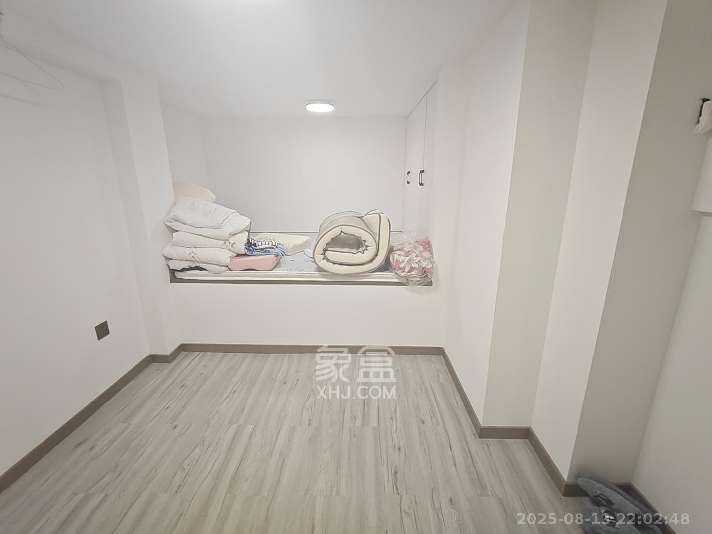 福晟翡翠湾 2室1厅1卫 2400.0元/月 福晟翡翠湾 2室1厅1卫 2400.0元/月室内图