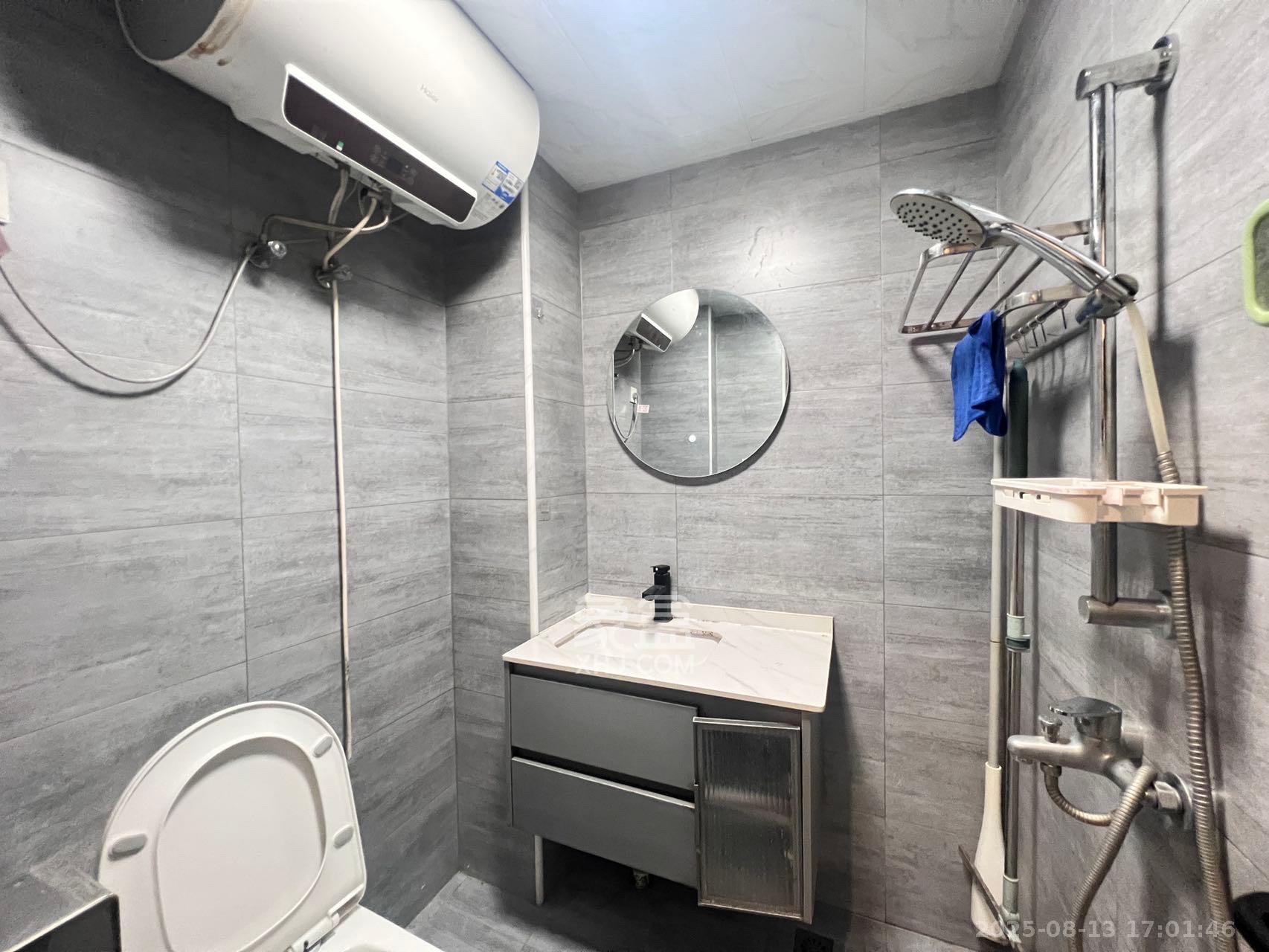 裕天国际商汇中心  1室1厅1卫    1400.0元/月室内图