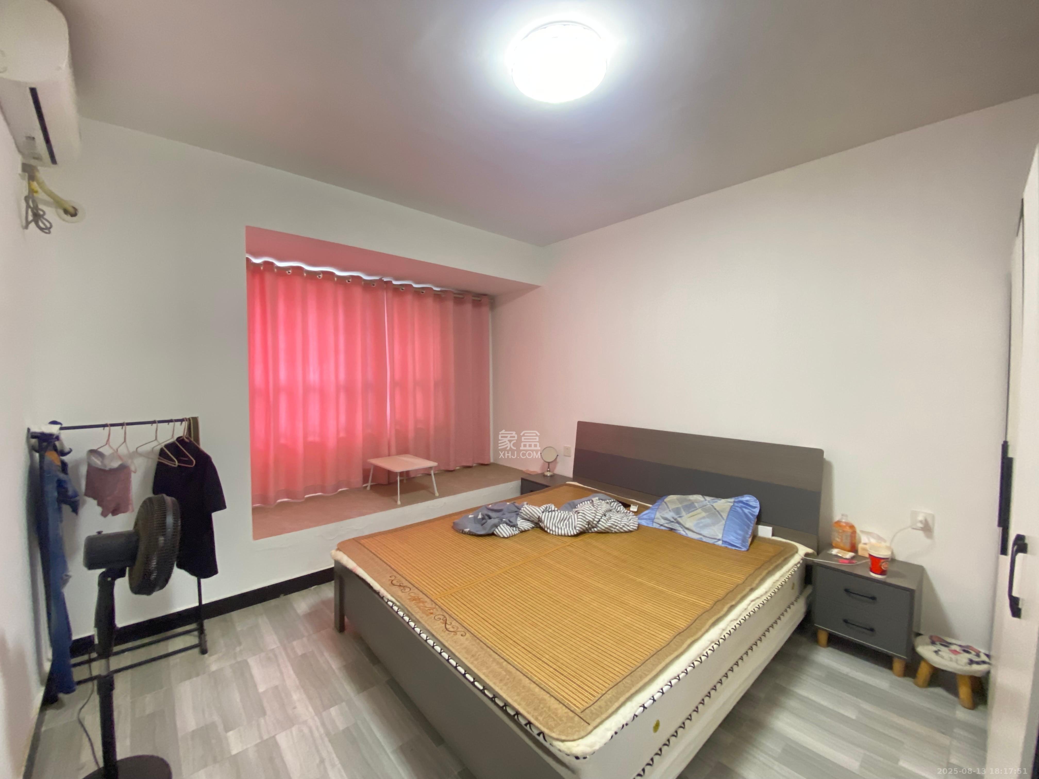 新城国际花都  3室2厅1卫    1650.0元/月 新城国际花都  3室2厅1卫    1650.0元/月室内图