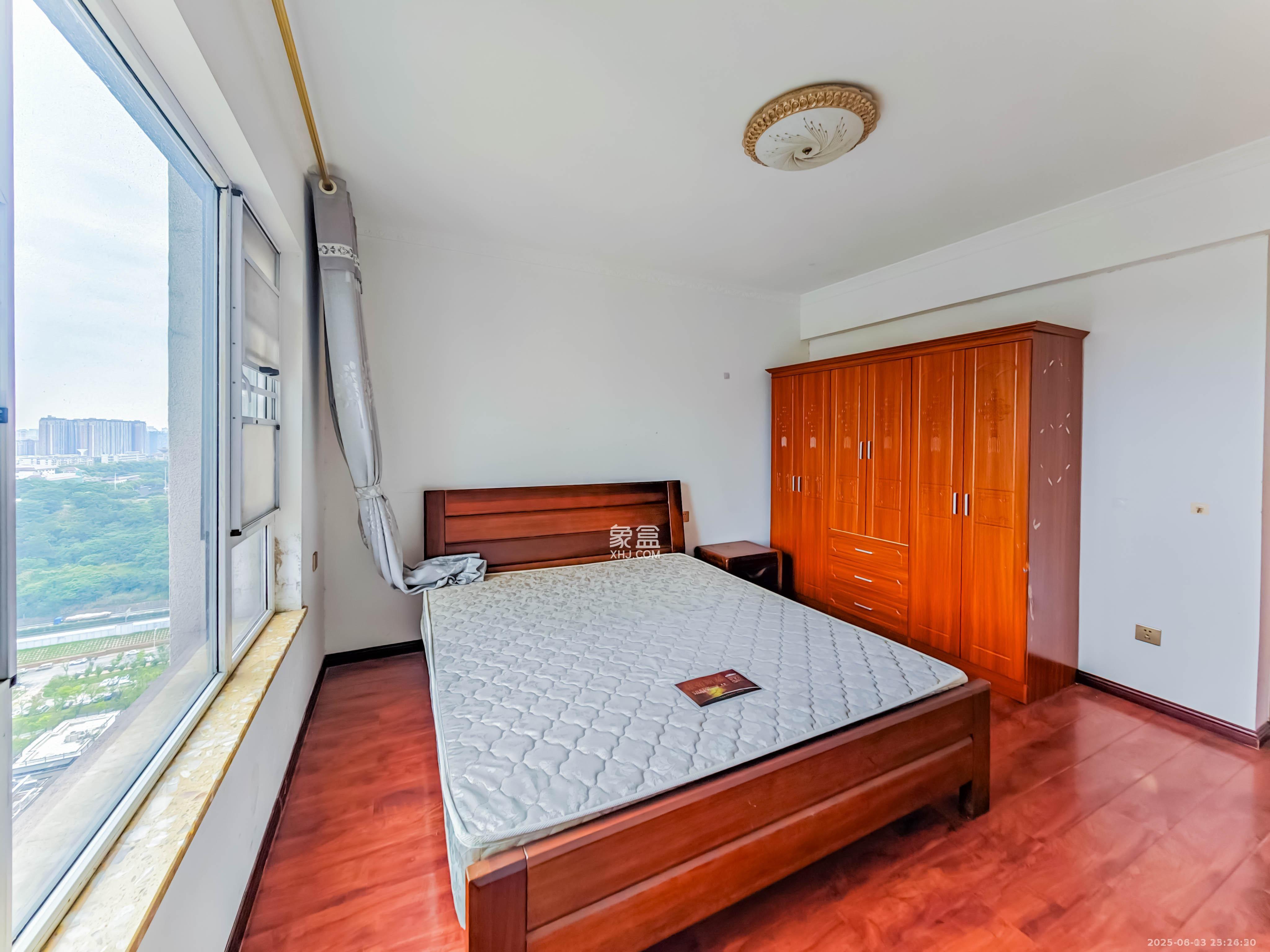 绿地之窗 5室2厅2卫 3000.0元/月 绿地之窗 5室2厅2卫 3000.0元/月室内图