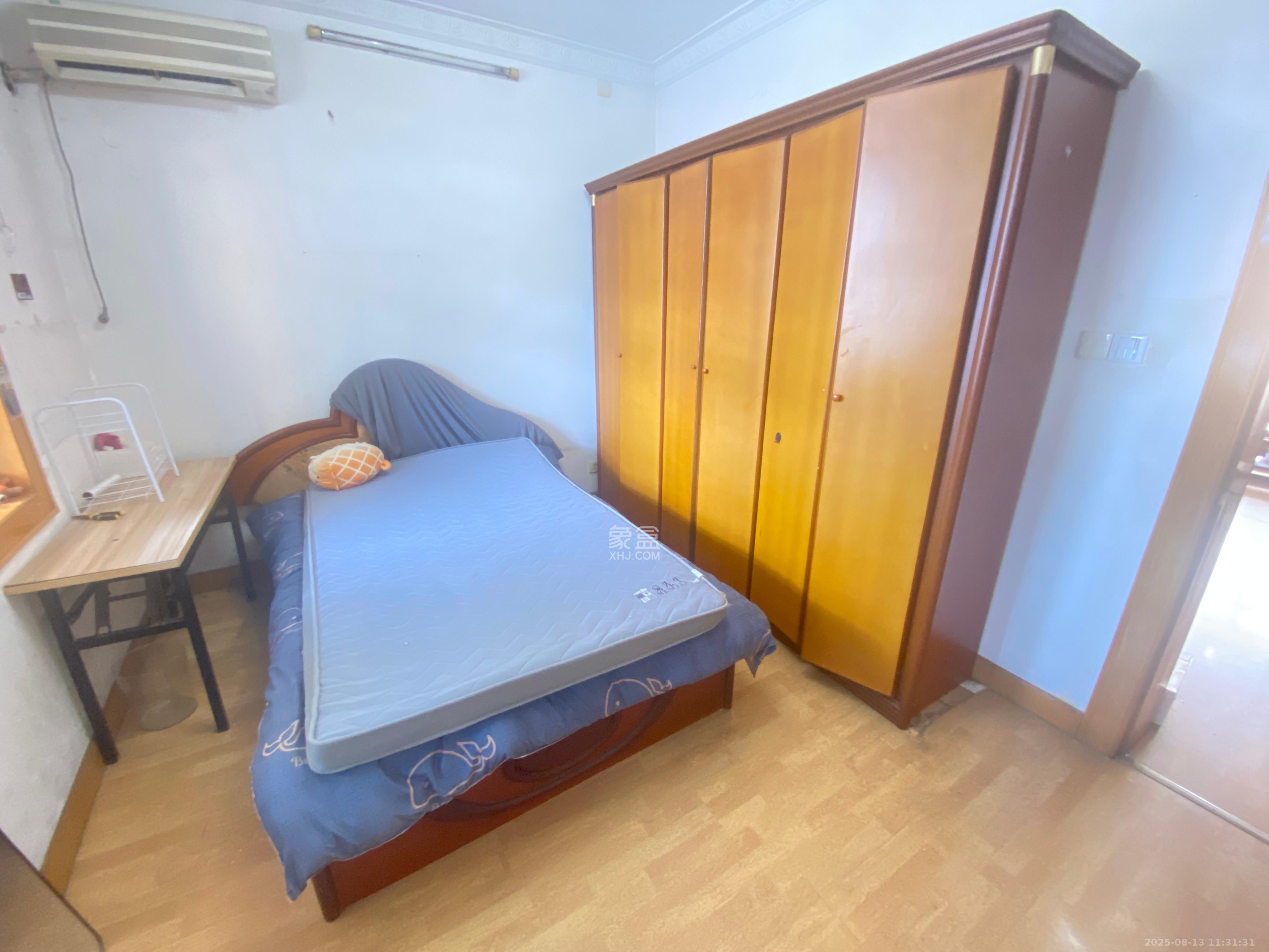 浦沅生活一区 2室2厅1卫 1200.0元/月 浦沅生活一区 2室2厅1卫 1200.0元/月室内图