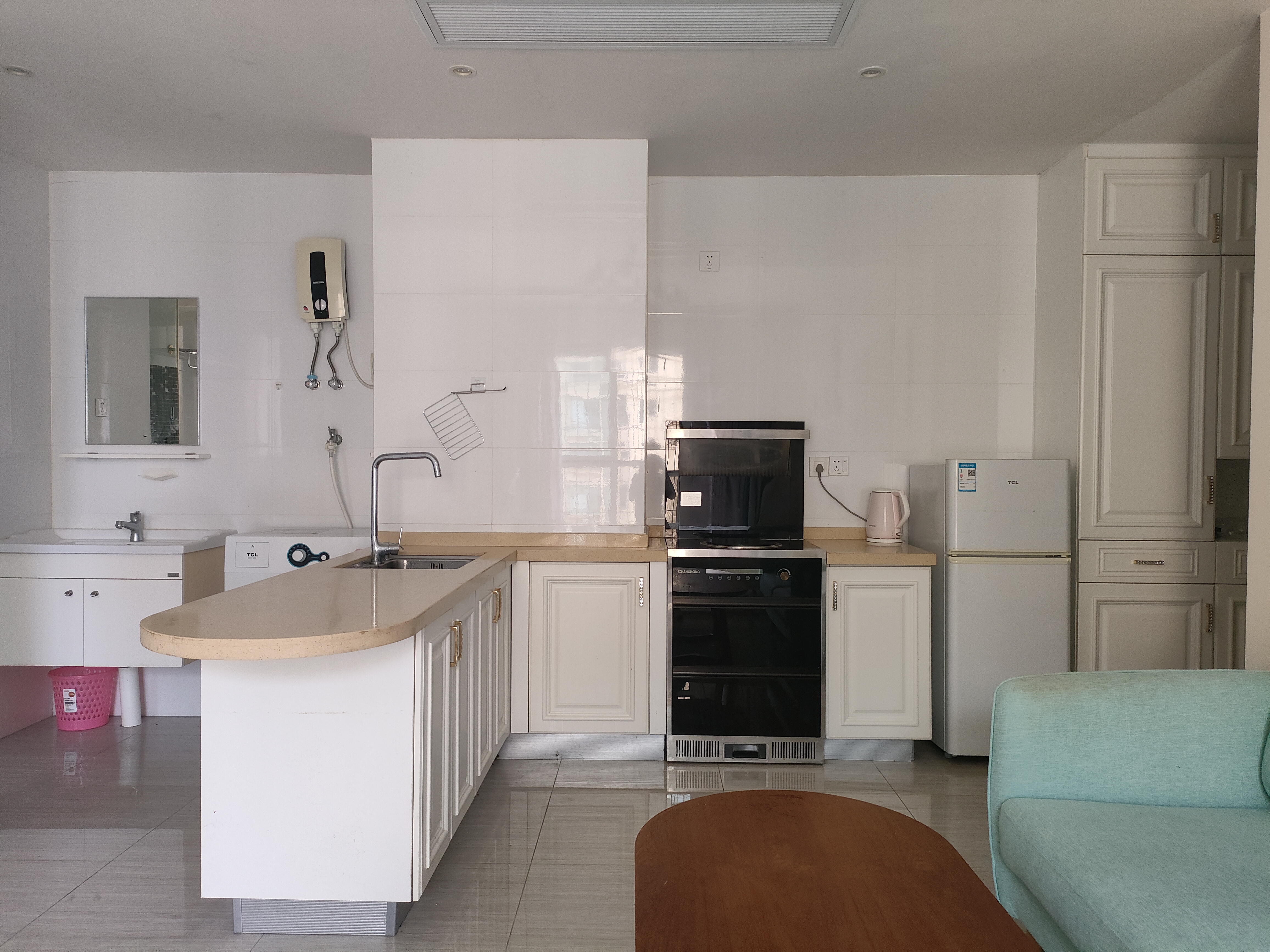 海阔天空-国瑞城四期(爵仕苑) 1室1厅1卫 2000.00元/月 海阔天空-国瑞城四期(爵仕苑) 1室1厅1卫 2000.00元/月室内图