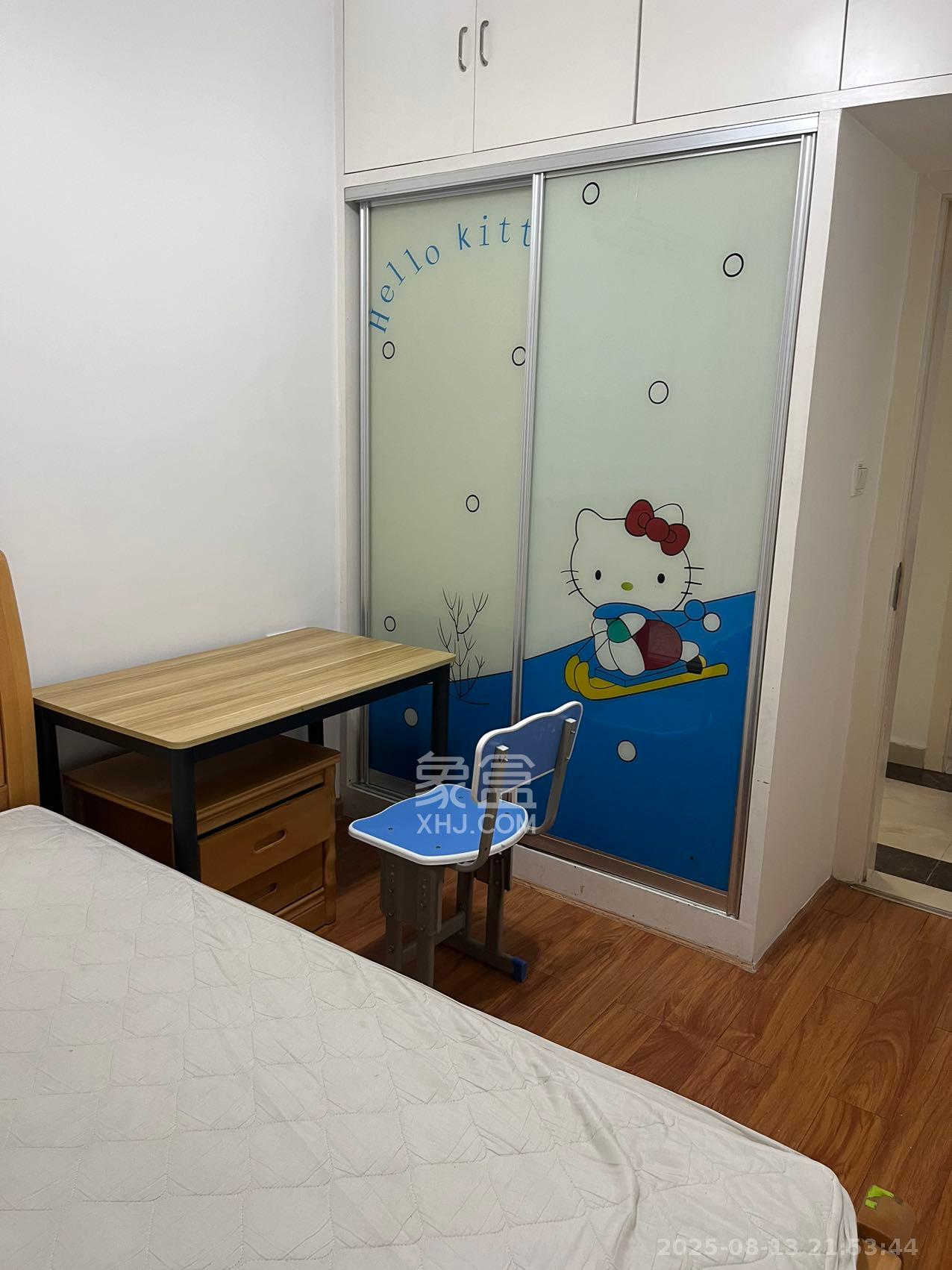 长房南屏锦源  4室2厅2卫   3200.00元/月室内图