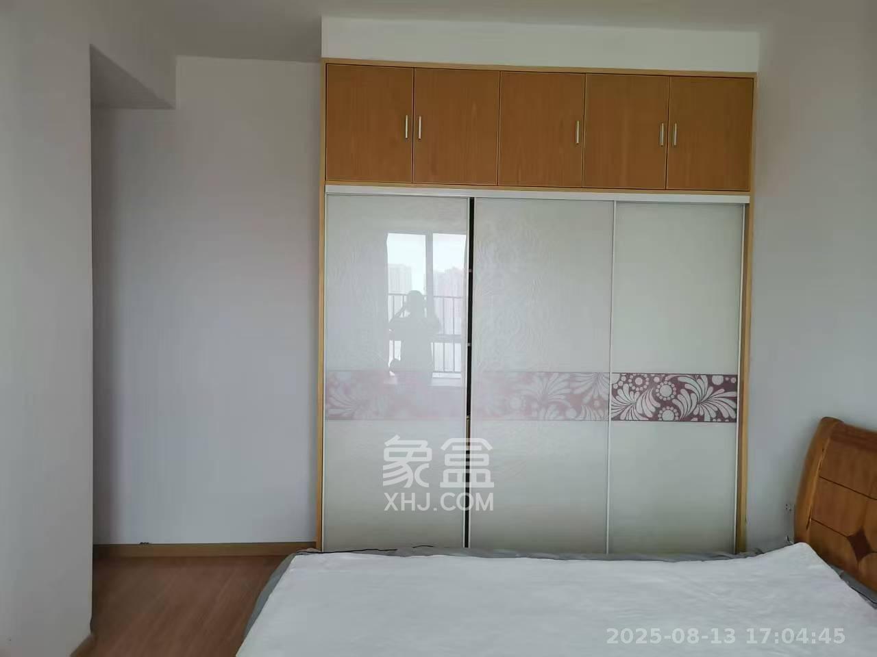 凯姆国际  1室2厅1卫   1750.00元/月室内图1