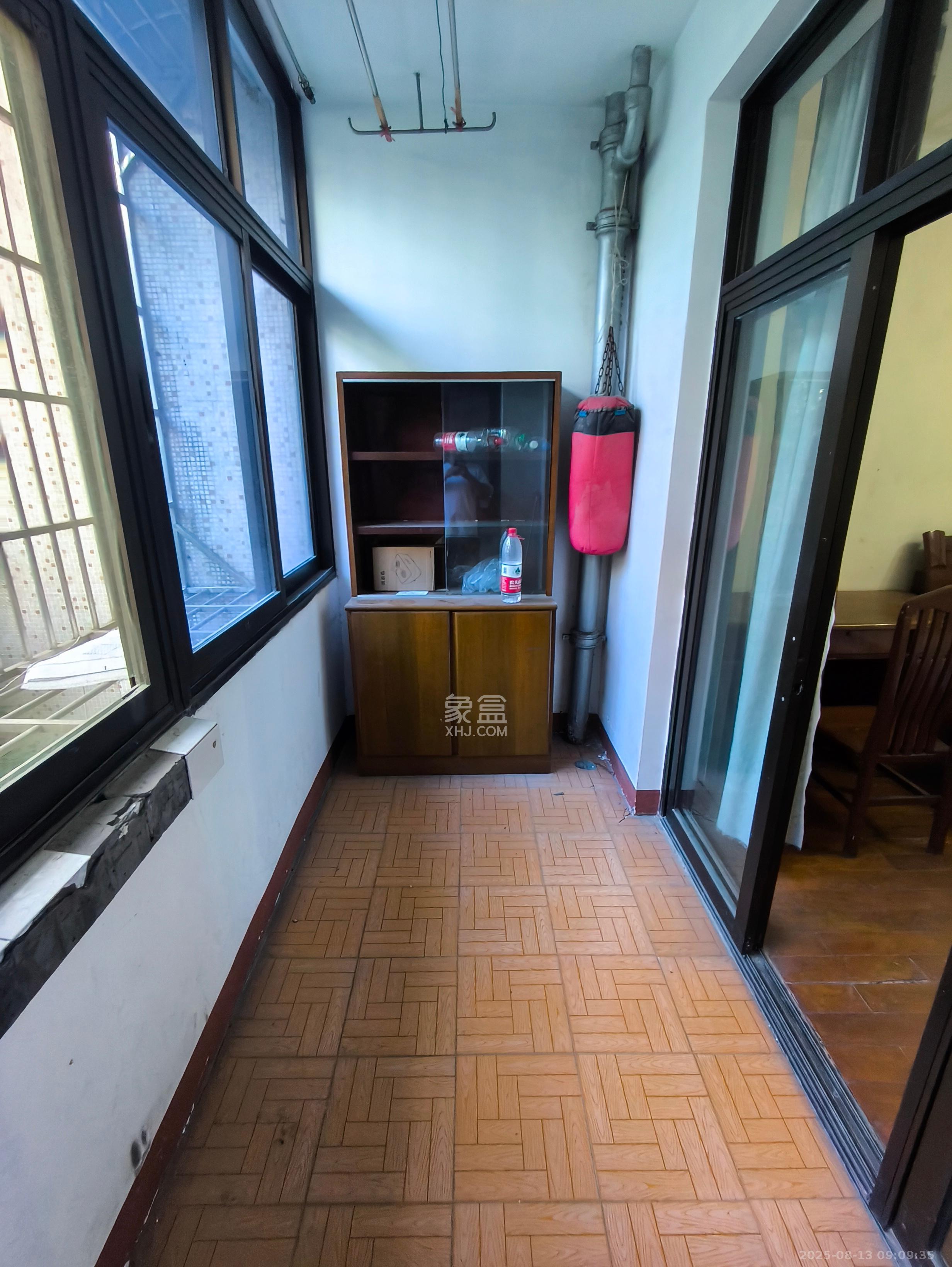 万利新村  3室1厅1卫   2000.00元/月室内图