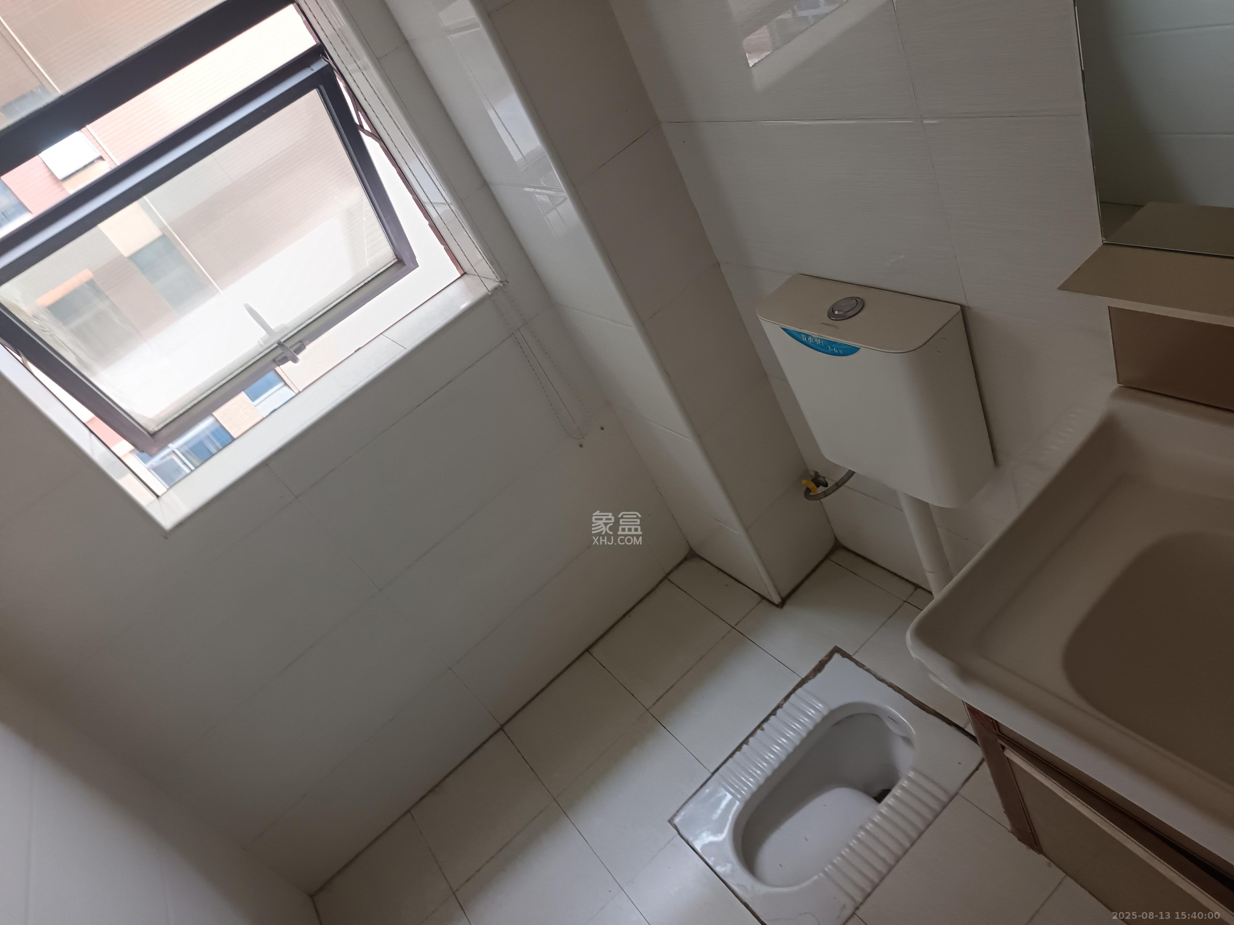 尚城  1室1厅1卫    9000.0元/月室内图