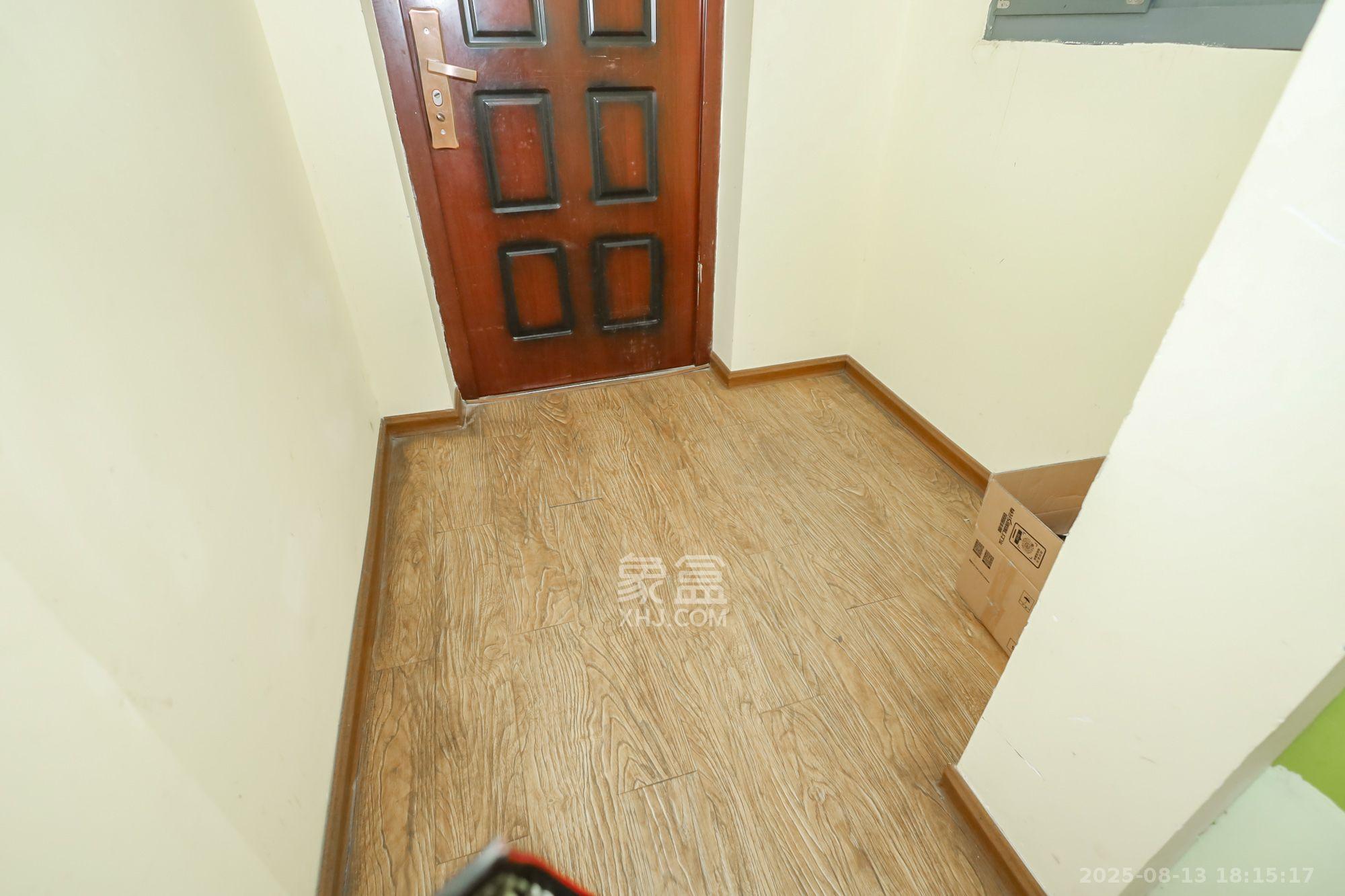 兰亭都荟（璟峰苑）  3室2厅1卫   2400.00元/月室内图
