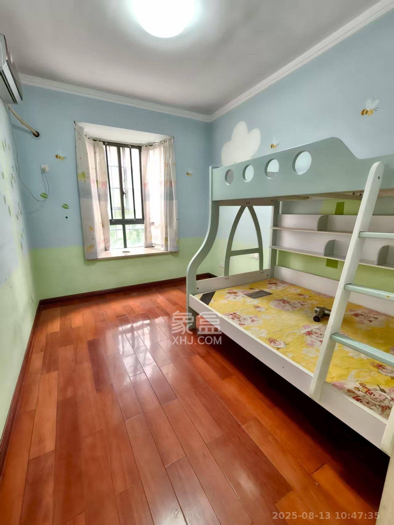 天城尚品  4室2厅2卫    2650.0元/月室内图