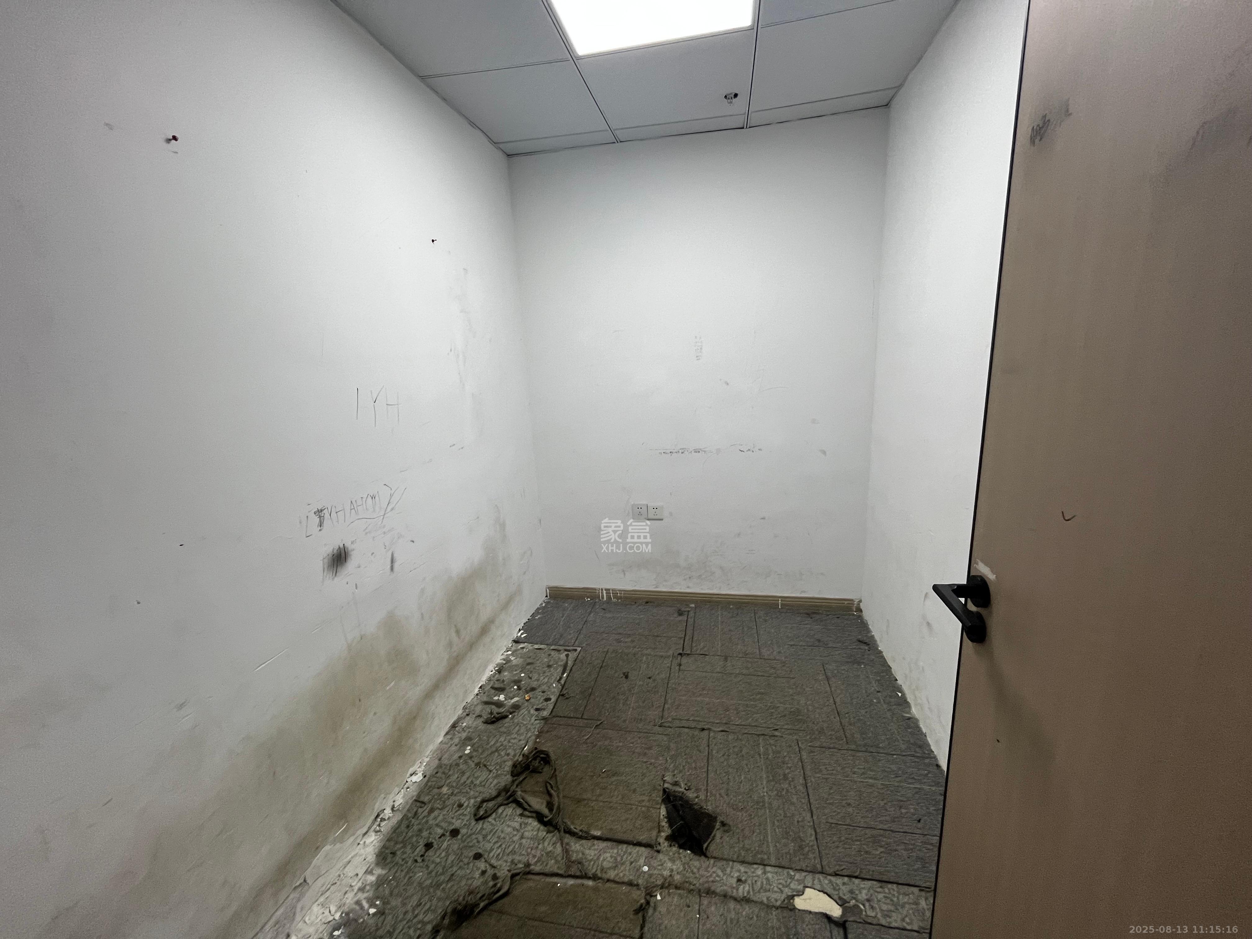 佳天国际新城 2室1厅1卫 2700.0元/月 佳天国际新城 2室1厅1卫 2700.0元/月室内图