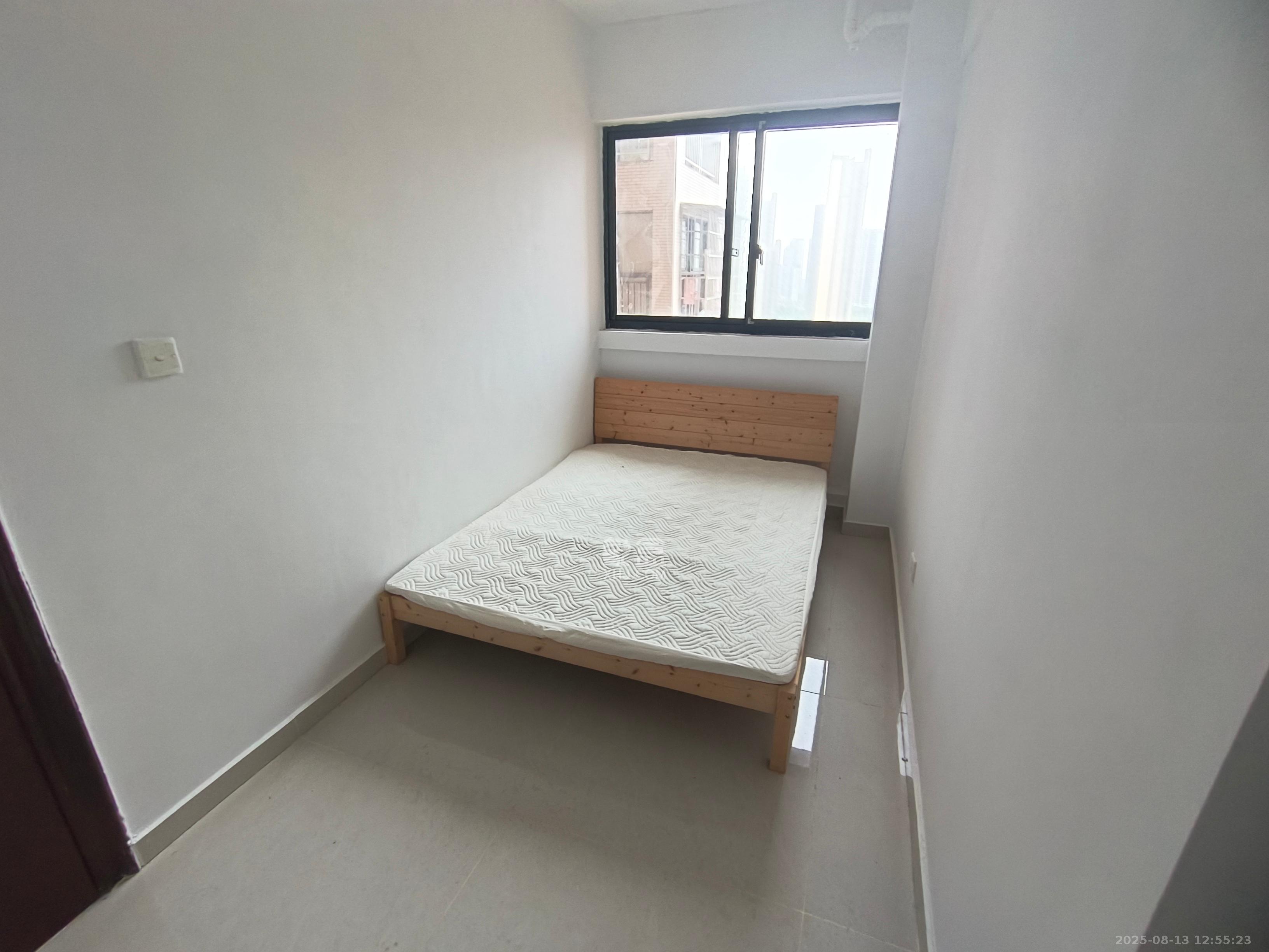 Cross尚公馆  4室2厅2卫    2100.0元/月 Cross尚公馆  4室2厅2卫    2100.0元/月