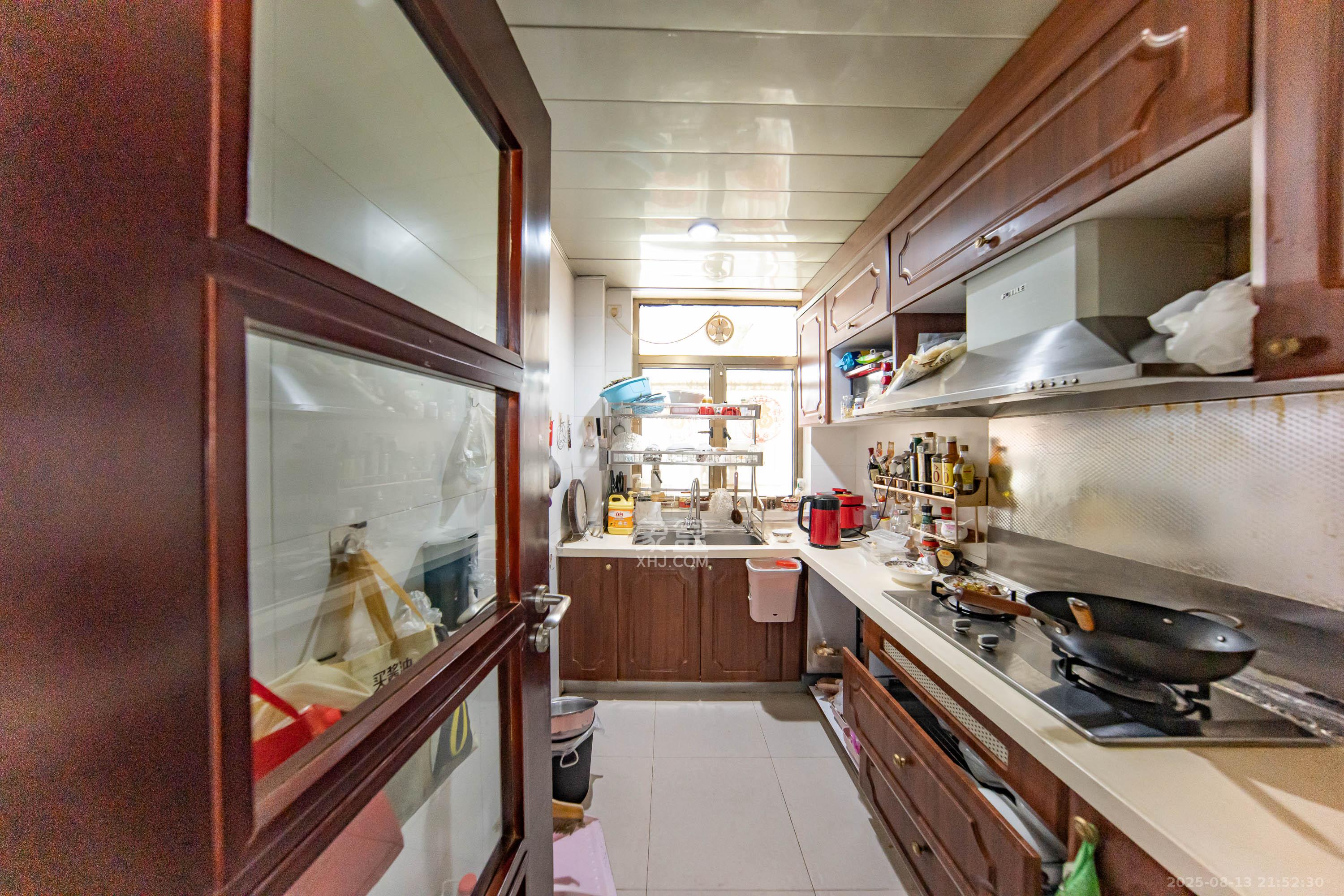 江山帝景雅典  4室2厅1卫    158.0万厨房