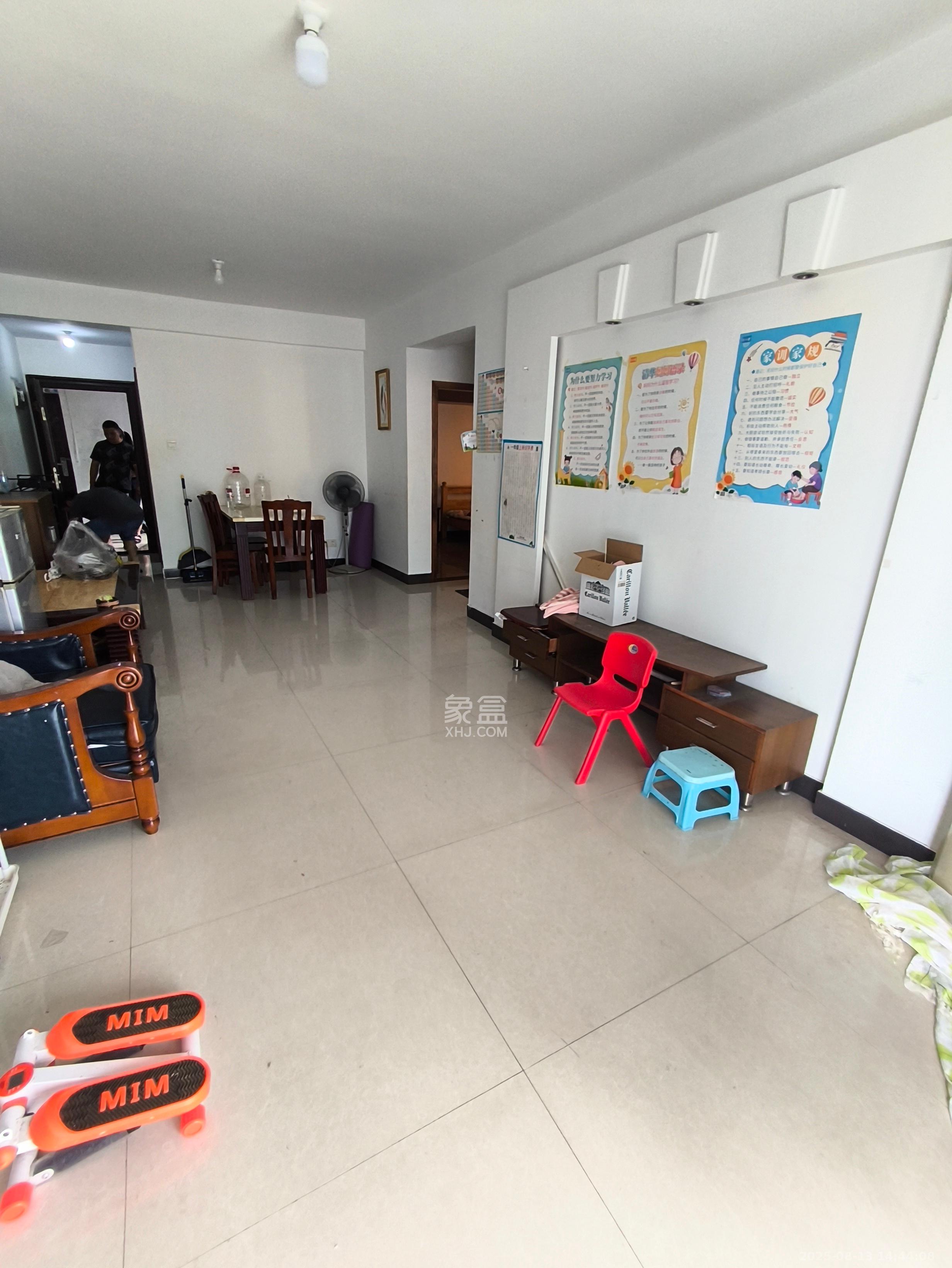 未来城科学家园 2室1厅1卫 2100.0元/月 未来城科学家园 2室1厅1卫 2100.0元/月室内图