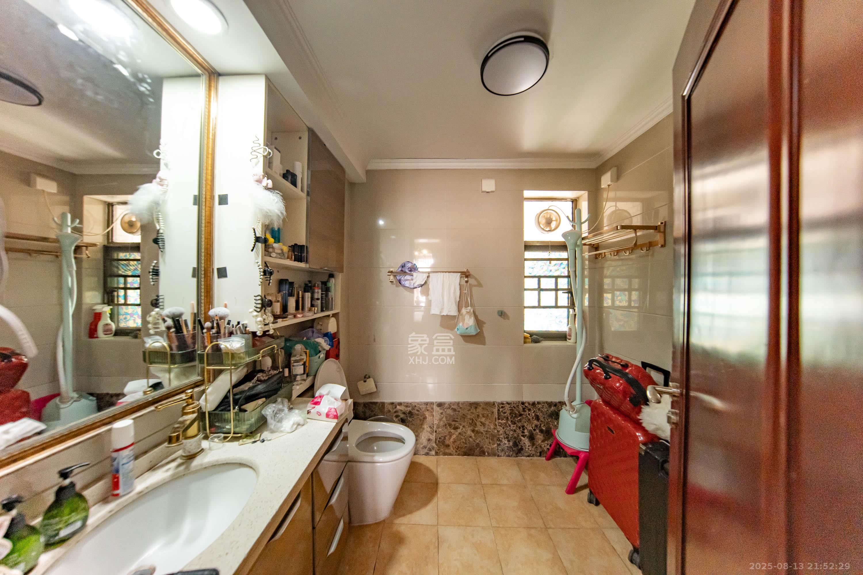 江山帝景雅典 4室2厅1卫 158.0万 江山帝景雅典 4室2厅1卫 158.0万卫生间