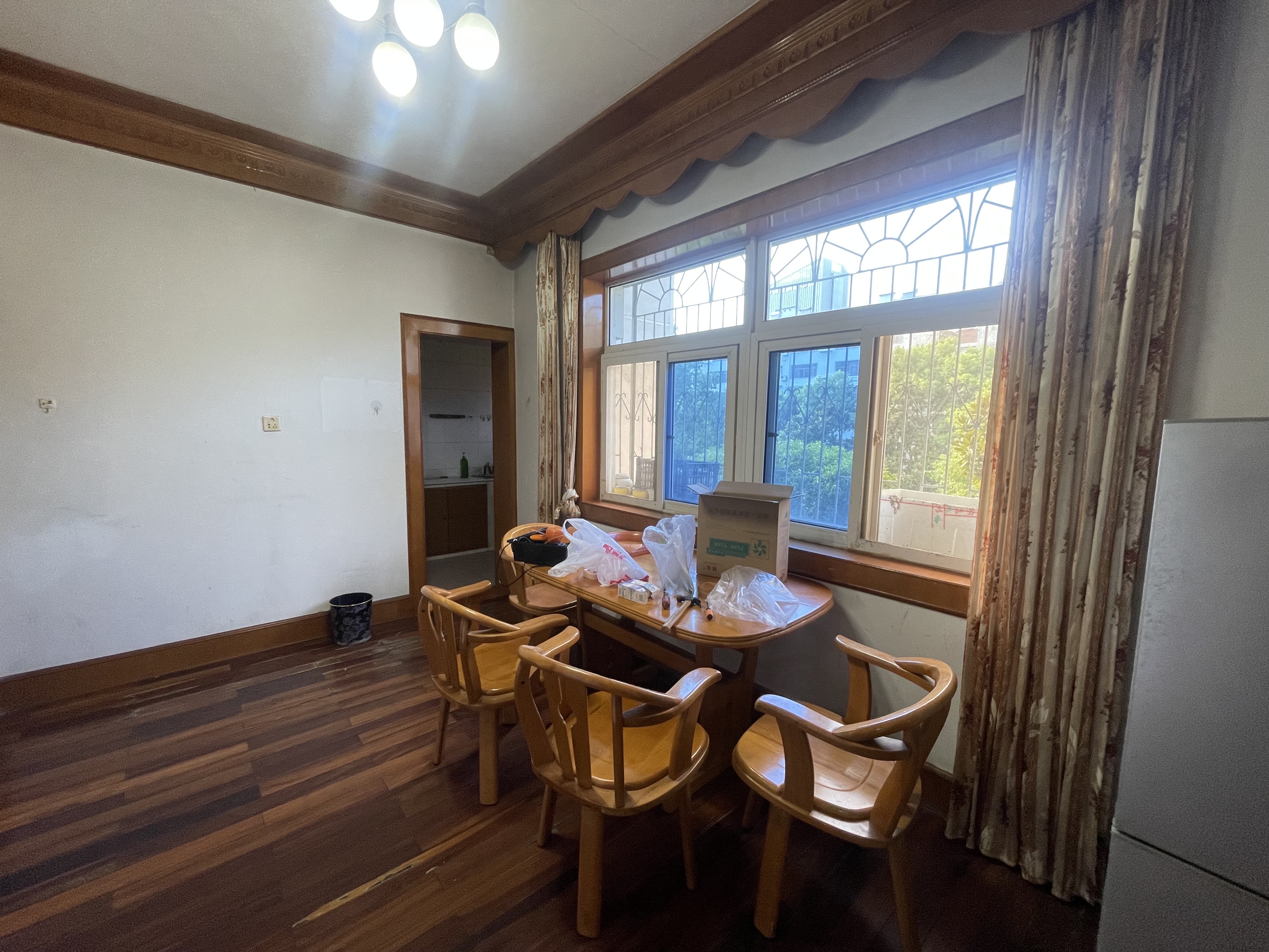 区税务局家属楼 3室2厅2卫 1000.0元/月 区税务局家属楼 3室2厅2卫 1000.0元/月室内图