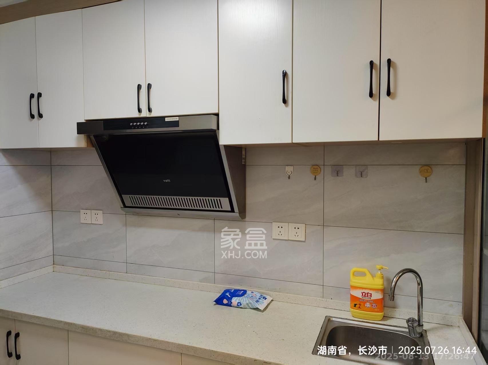 明大佳园 2室1厅1卫 2100.0元/月 明大佳园 2室1厅1卫 2100.0元/月室内图