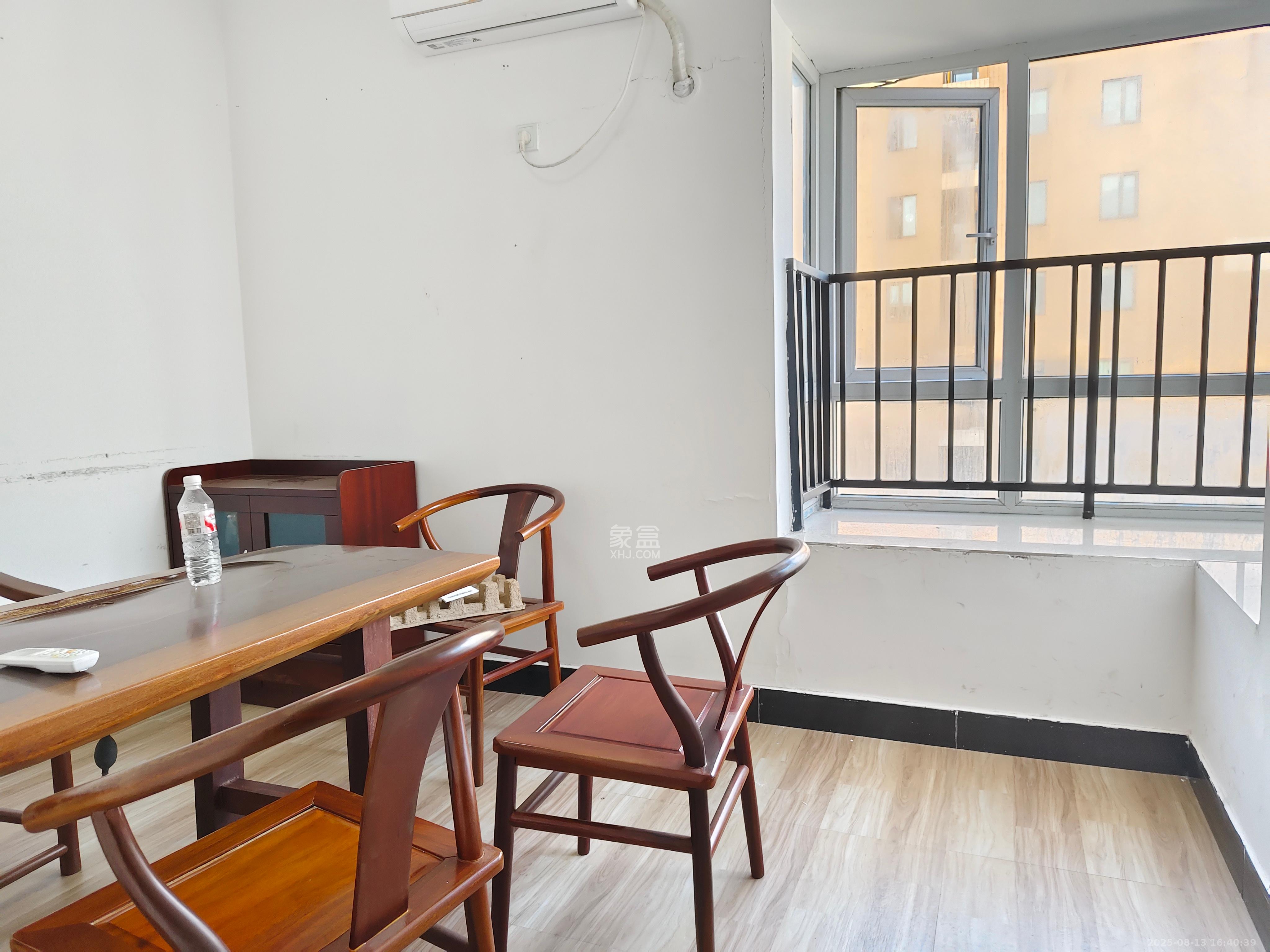 长城雅苑  3室2厅1卫    2600.0元/月 长城雅苑  3室2厅1卫    2600.0元/月室内图