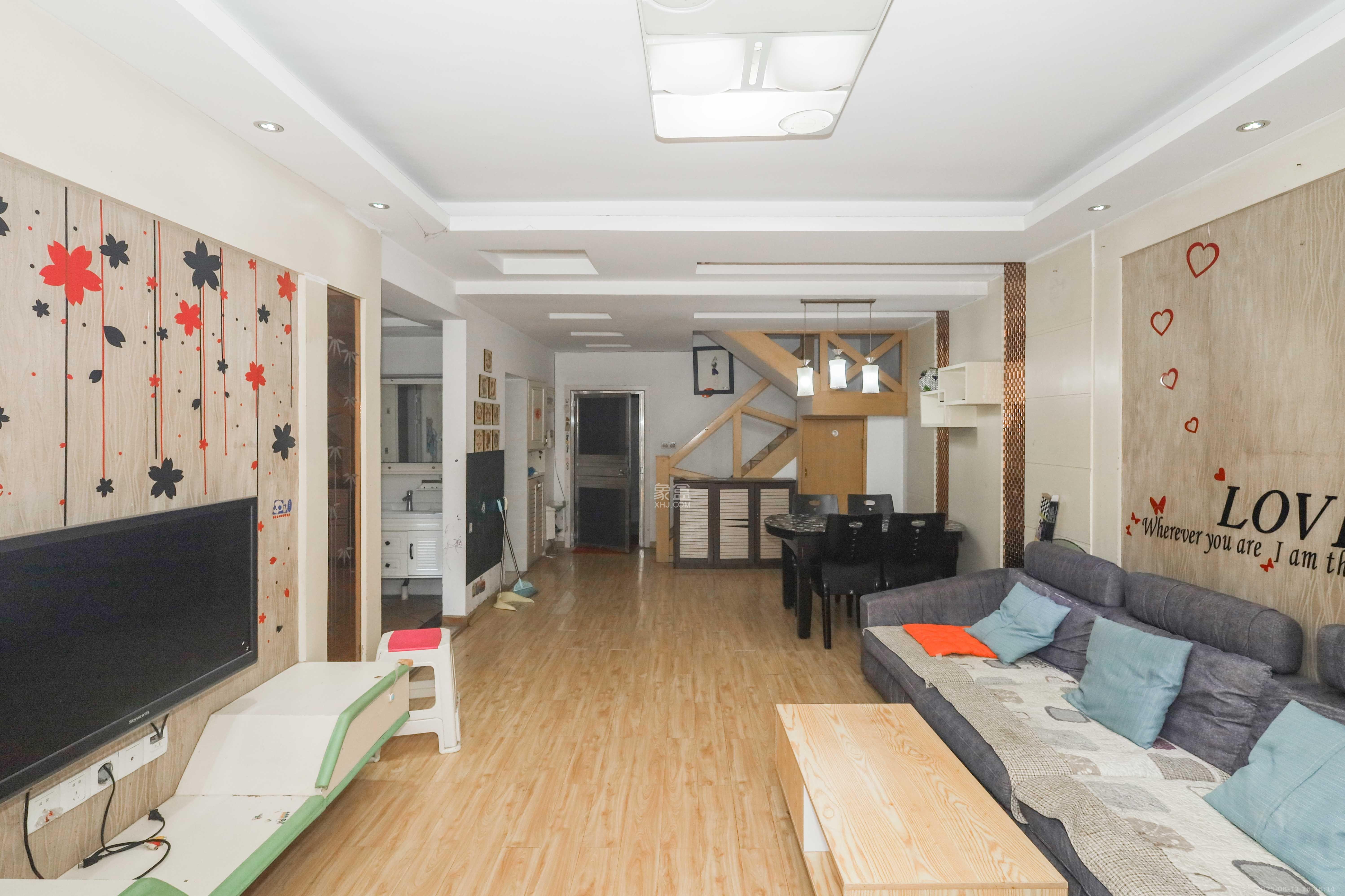 保利麓谷林语E区  4室2厅2卫    2800.0元/月 保利麓谷林语E区  4室2厅2卫    2800.0元/月室内图