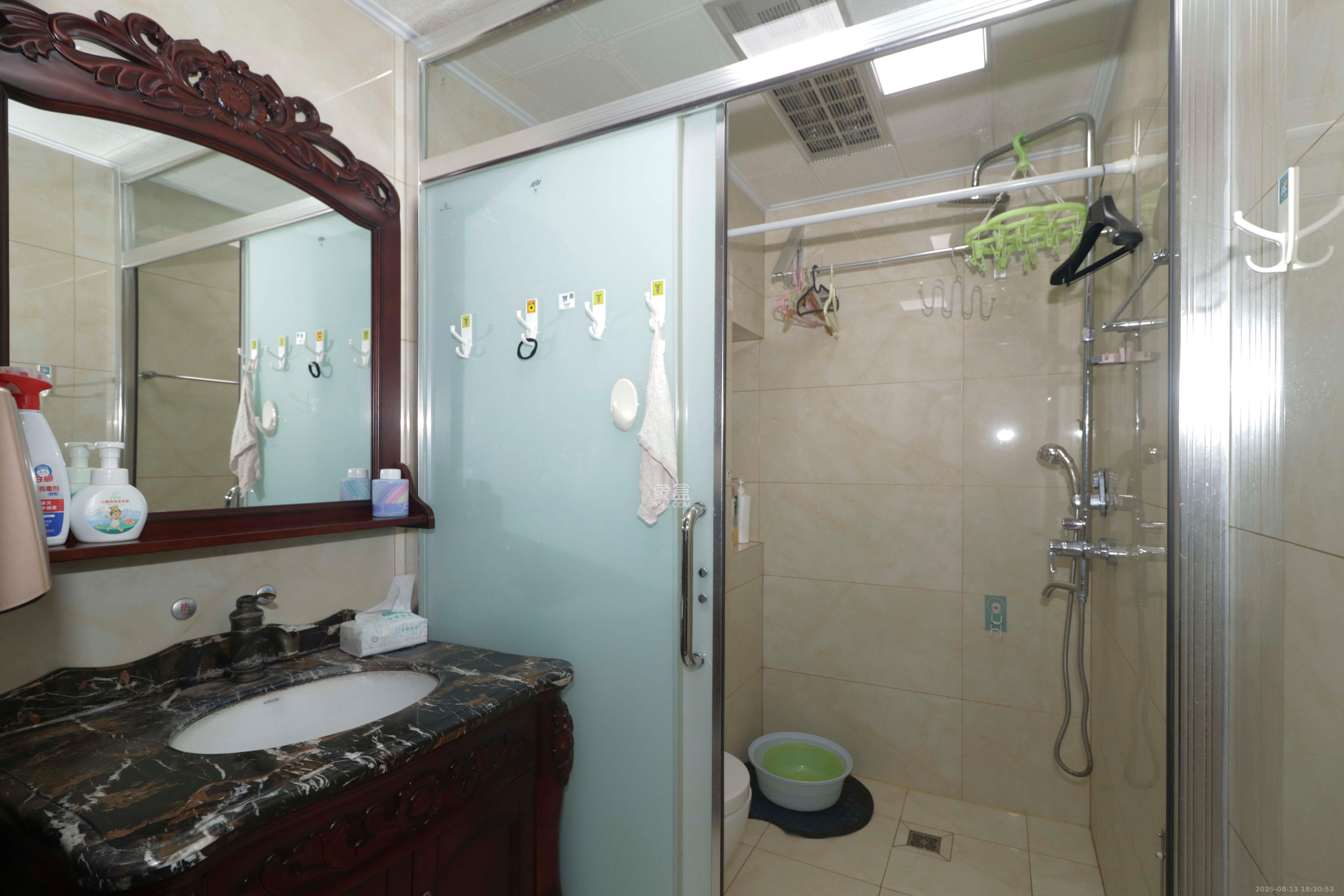 金茂梅溪湖 4室2厅2卫 3900.0元/月 金茂梅溪湖 4室2厅2卫 3900.0元/月室内图