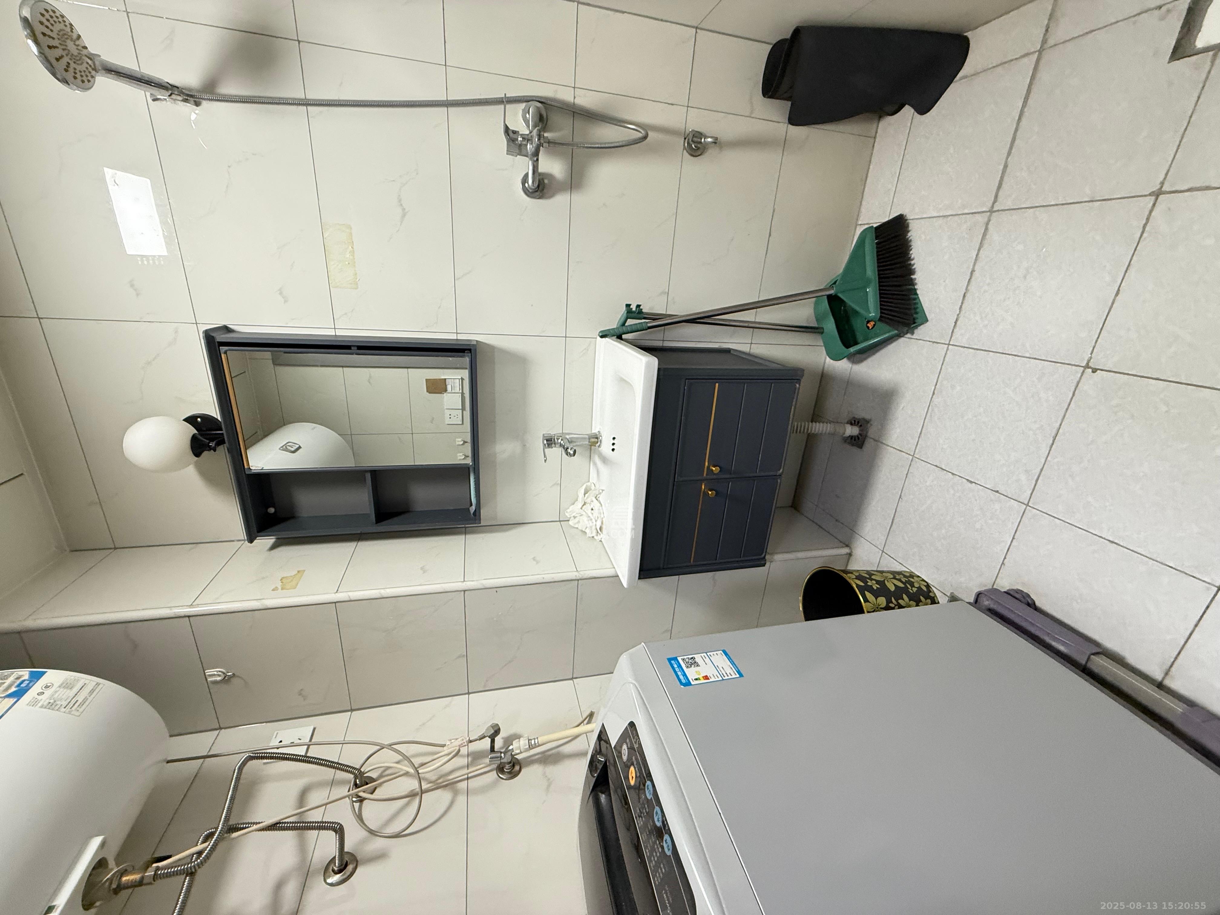 青年才郡(盈安大厦) 1室1厅1卫 1700.0元/月 青年才郡(盈安大厦) 1室1厅1卫 1700.0元/月室内图