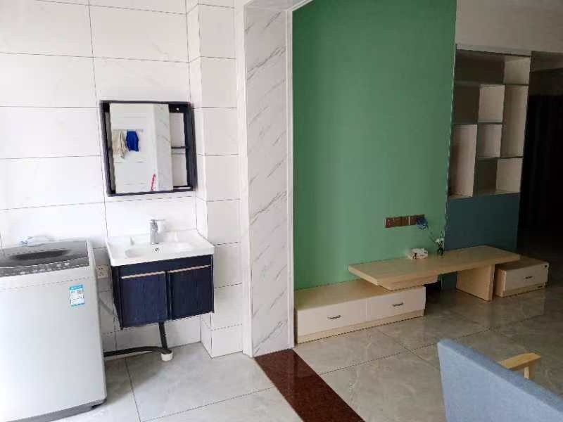 新大洲教师住宅小区 2室2厅1卫 1800.0元/月 新大洲教师住宅小区 2室2厅1卫 1800.0元/月室内图