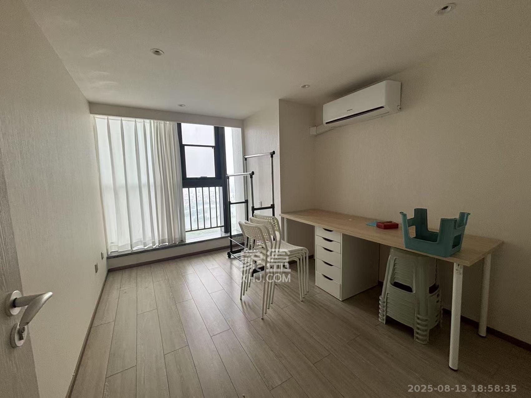 华远华时代 3室2厅1卫 4500.0元/月 华远华时代 3室2厅1卫 4500.0元/月室内图