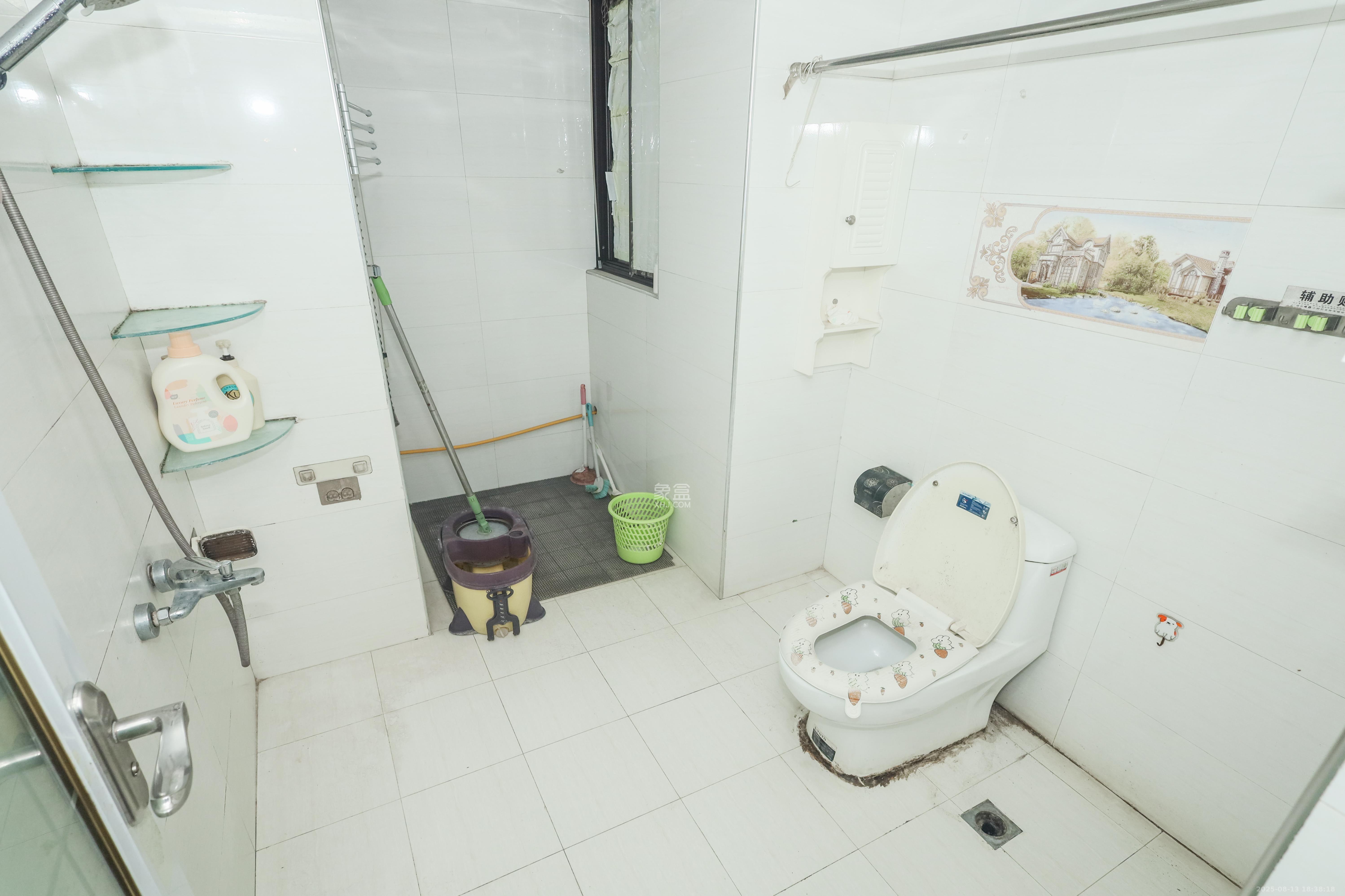 保利麓谷林语E区  4室2厅2卫    2800.0元/月 保利麓谷林语E区  4室2厅2卫    2800.0元/月室内图