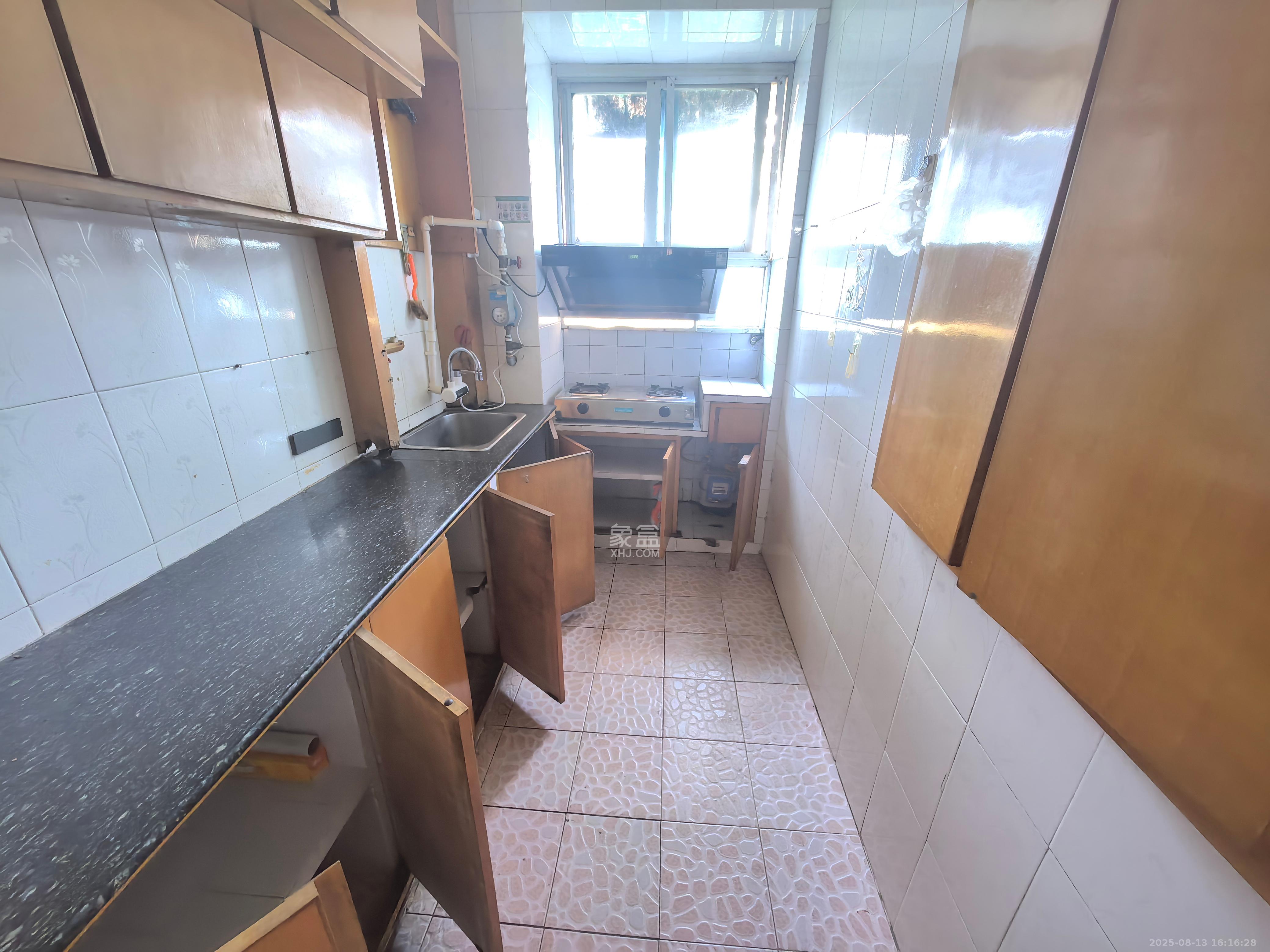 交通技校宿舍  1室1厅1卫    3000.0元/月室内图