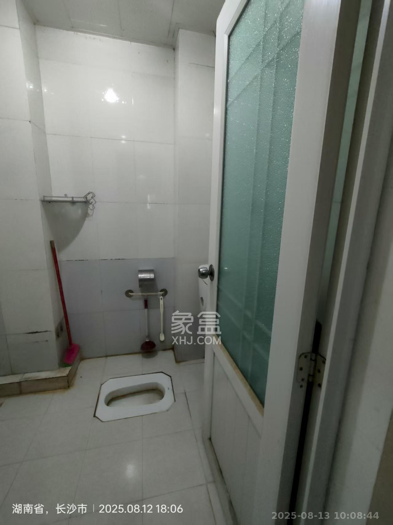 天城湖光山色  2室1厅1卫    1280.0元/月 天城湖光山色  2室1厅1卫    1280.0元/月室内图