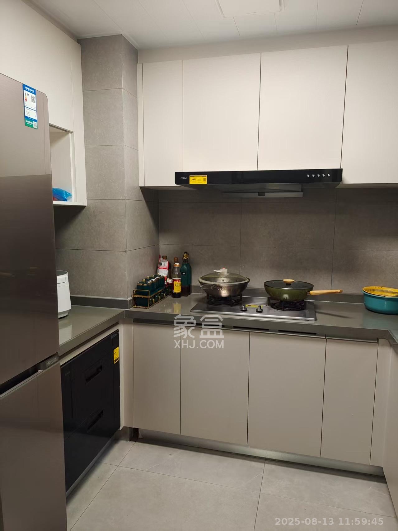 时代梅溪领峰 3室2厅2卫 3200.0元/月 时代梅溪领峰 3室2厅2卫 3200.0元/月室内图