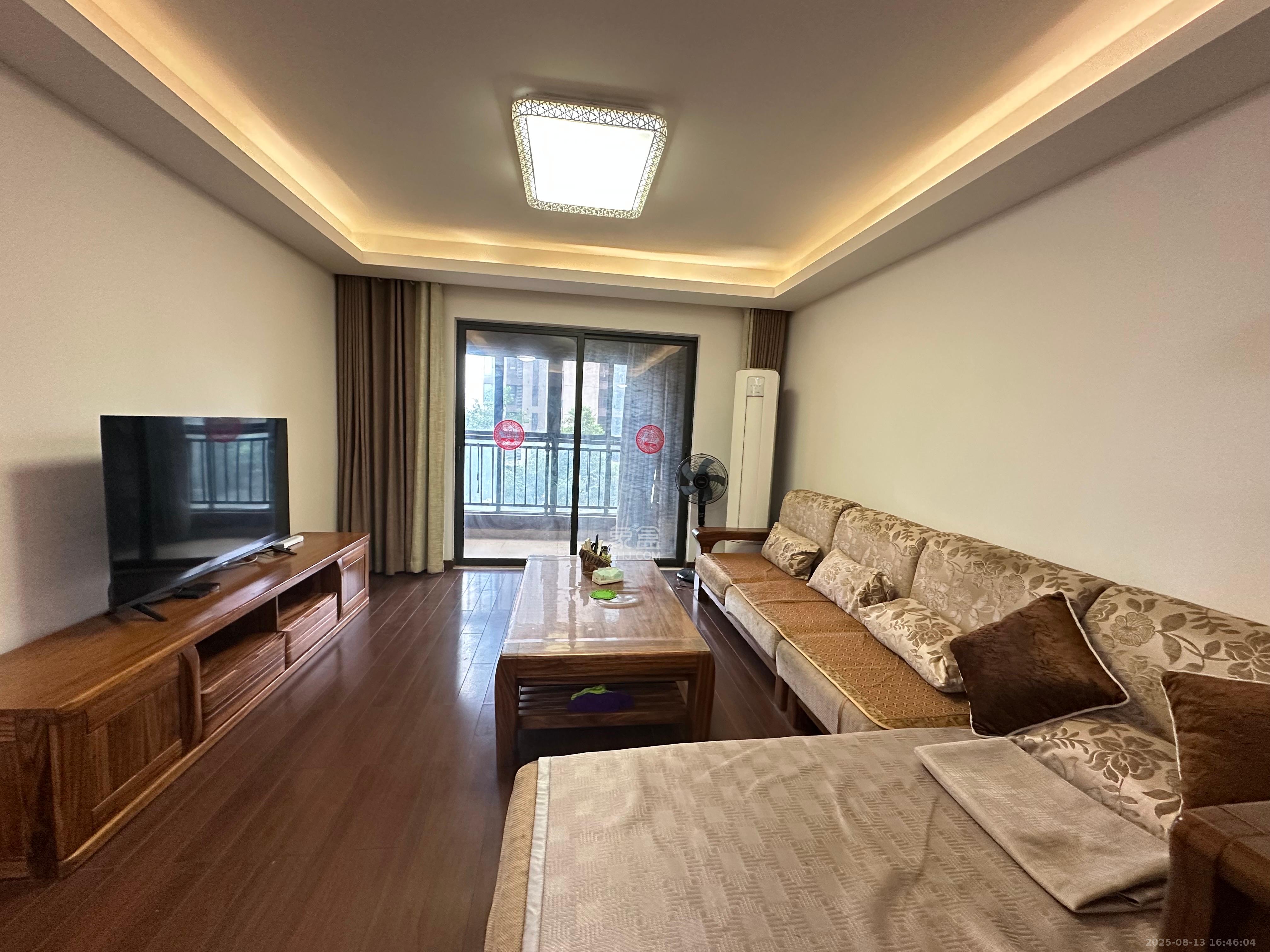 万科白鹭郡  4室2厅2卫    3600.0元/月 万科白鹭郡  4室2厅2卫    3600.0元/月