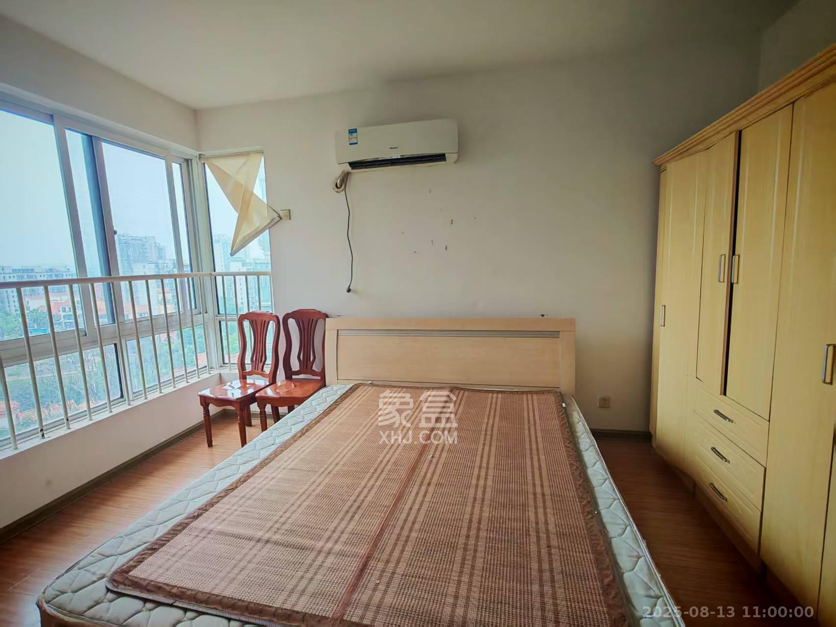 山语城一期  1室2厅2卫    1800.0元/月室内图