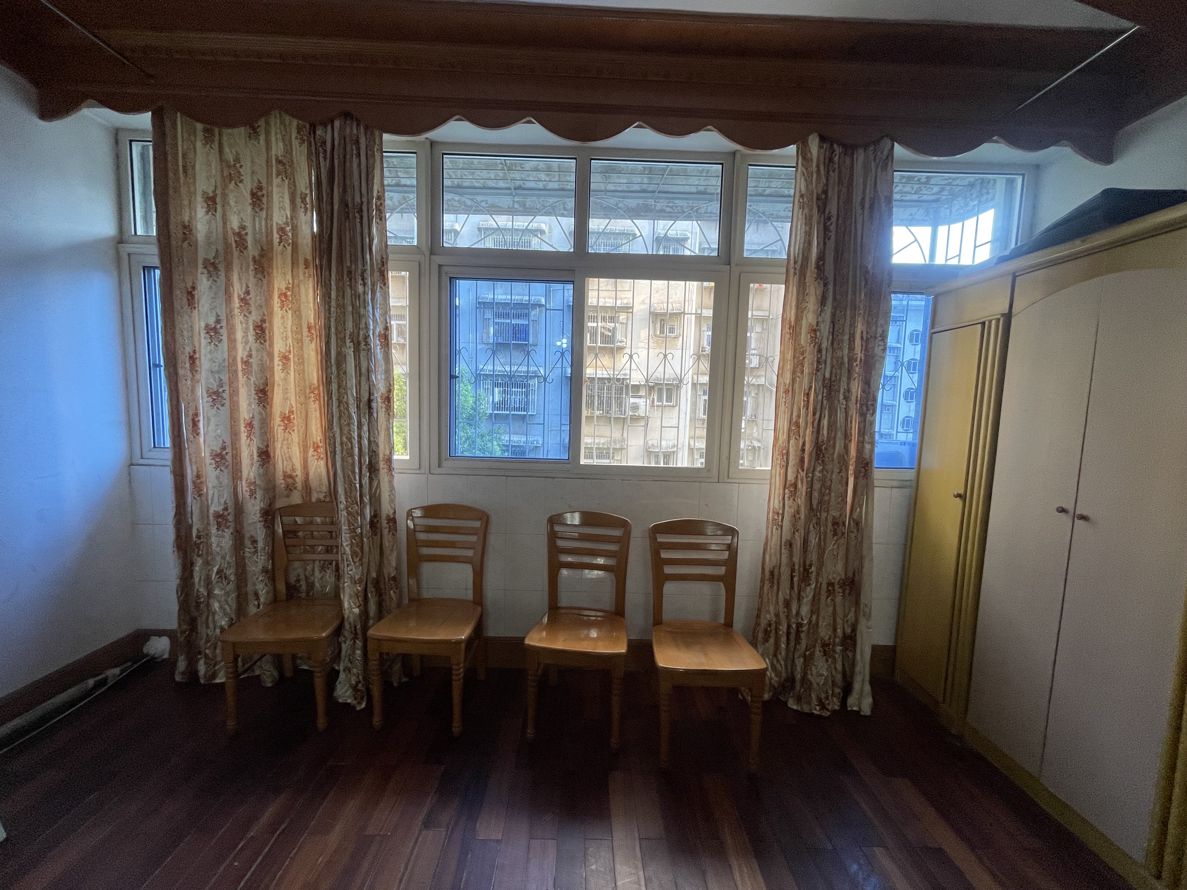 区税务局家属楼 3室2厅2卫 1000.0元/月 区税务局家属楼 3室2厅2卫 1000.0元/月室内图