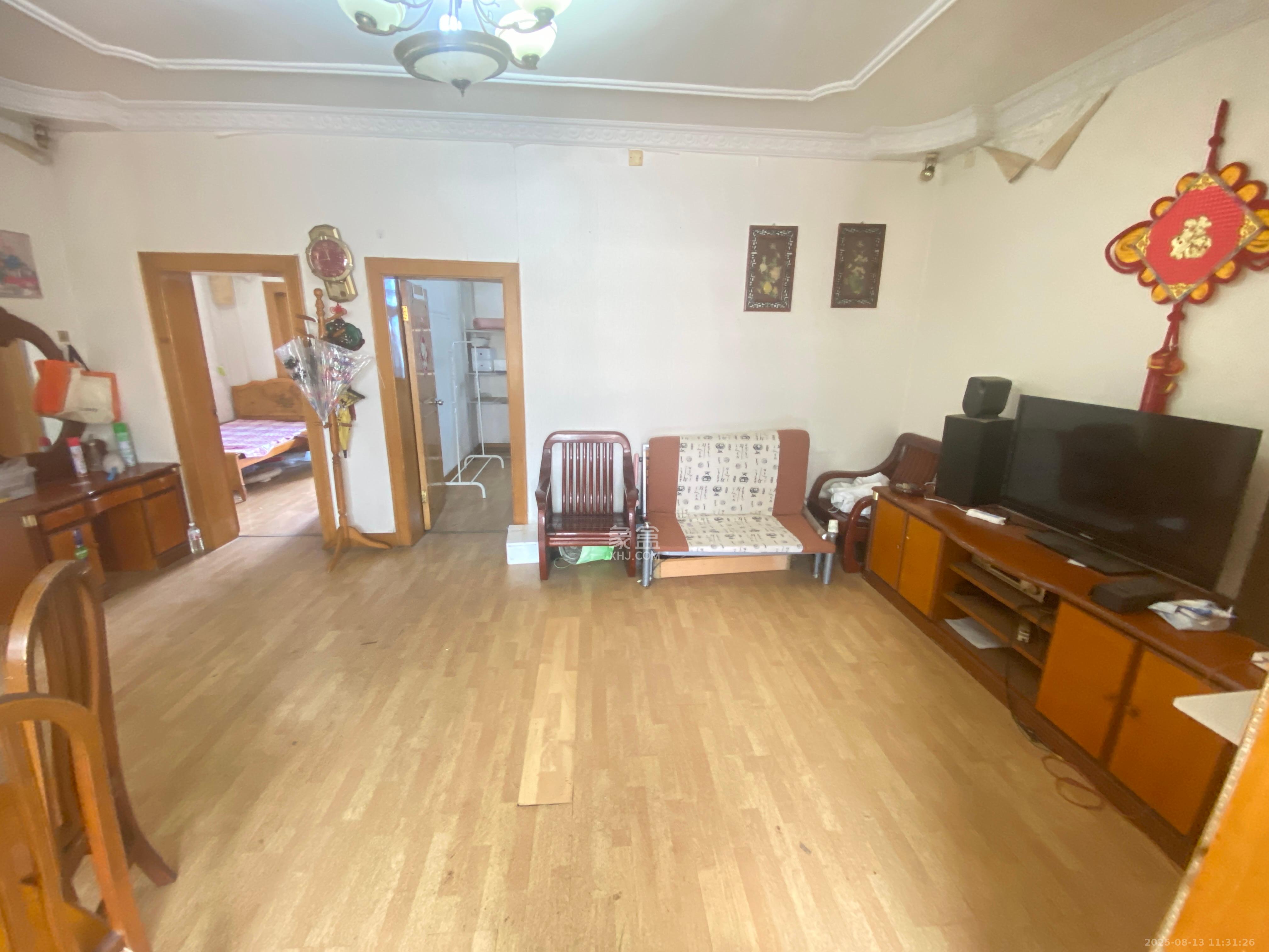 浦沅生活一区 2室2厅1卫 1200.0元/月 浦沅生活一区 2室2厅1卫 1200.0元/月室内图