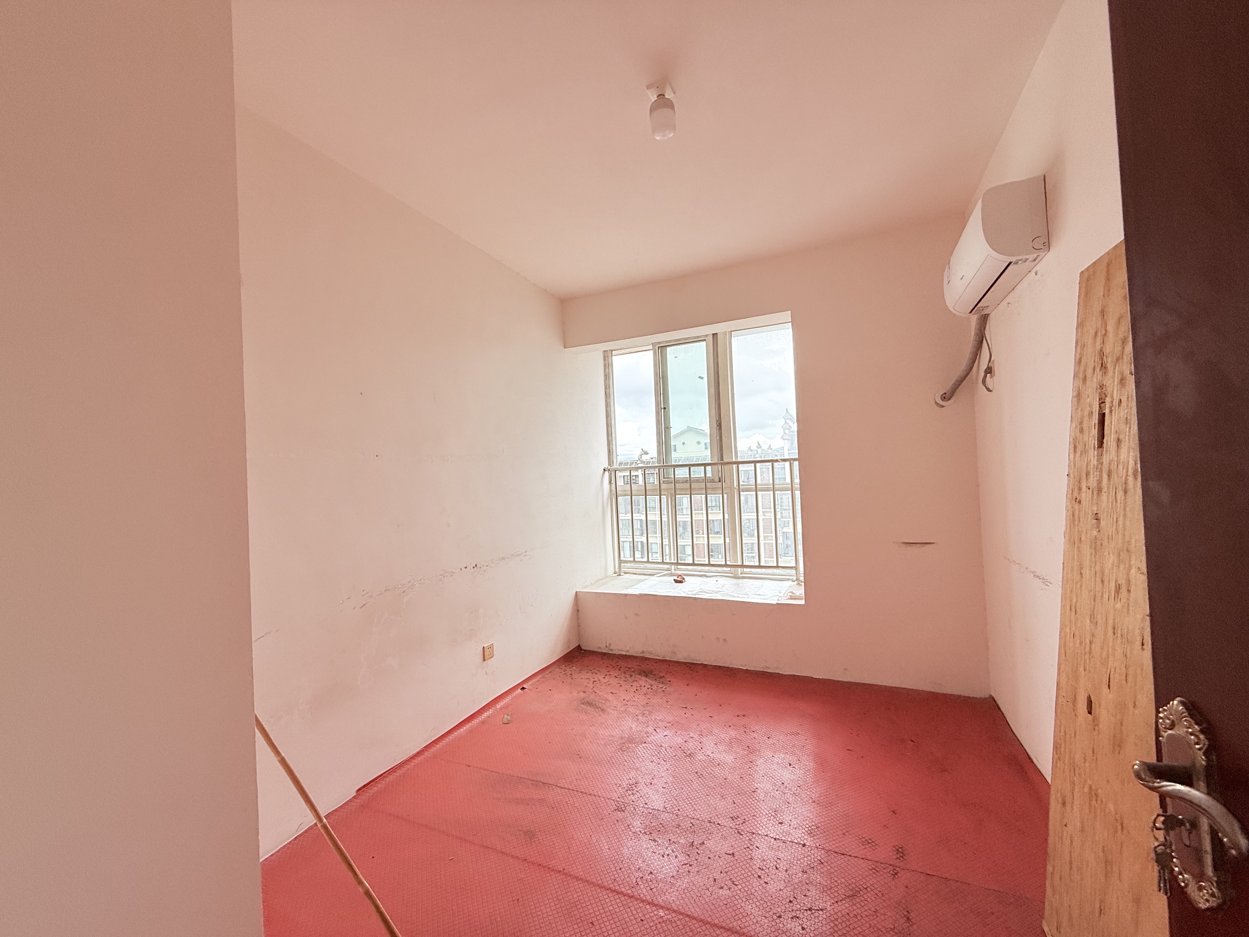 桂花园 3室2厅2卫 1800.0元/月 桂花园 3室2厅2卫 1800.0元/月室内图