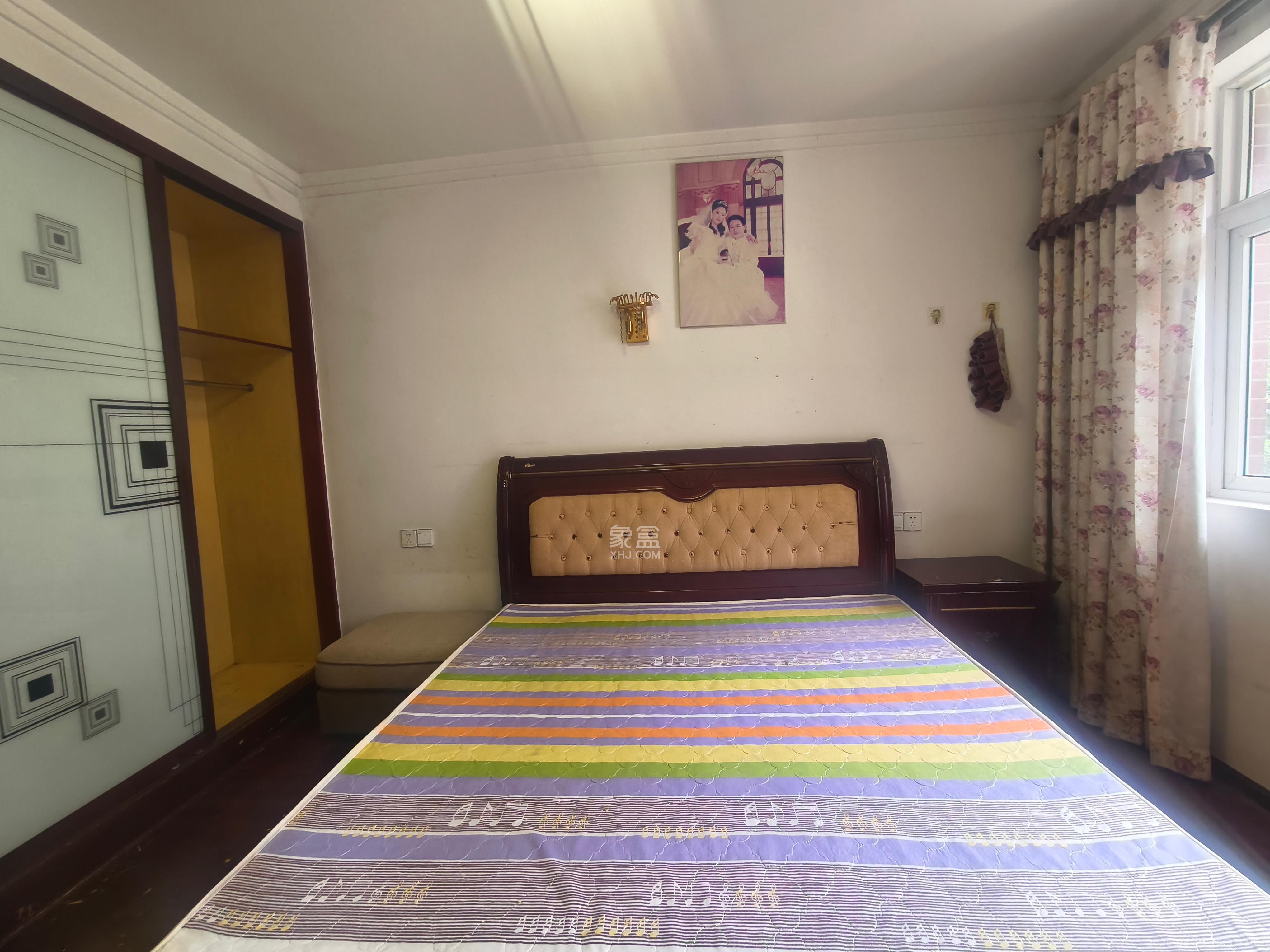 湘瑞家园 2室2厅1卫 1200.0元/月 湘瑞家园 2室2厅1卫 1200.0元/月室内图