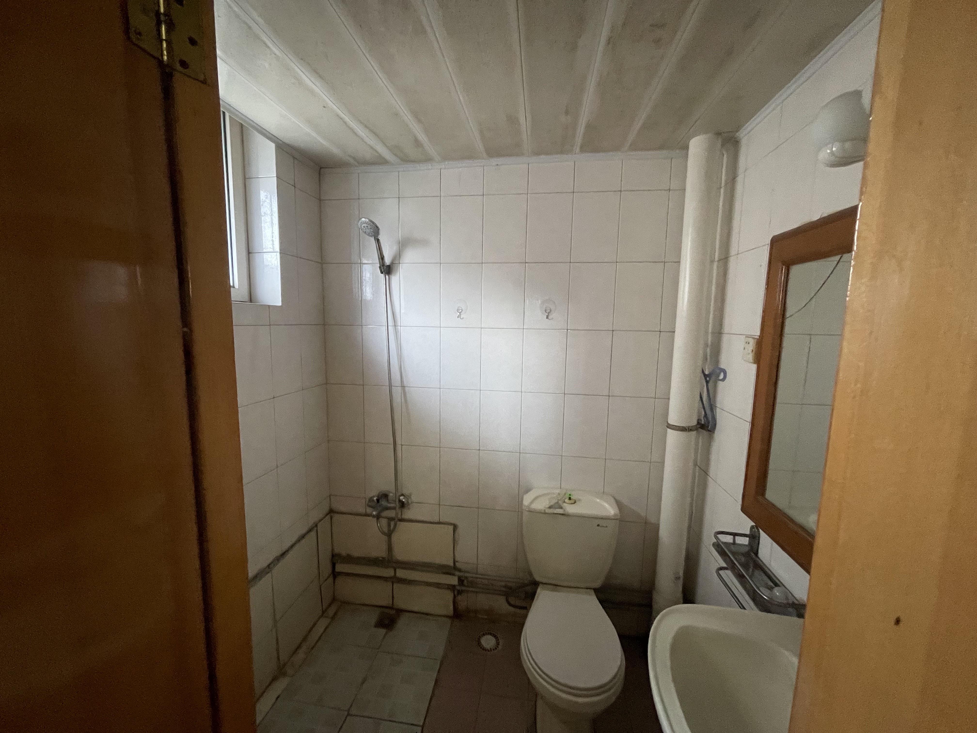 区税务局家属楼 3室2厅2卫 1000.0元/月 区税务局家属楼 3室2厅2卫 1000.0元/月室内图